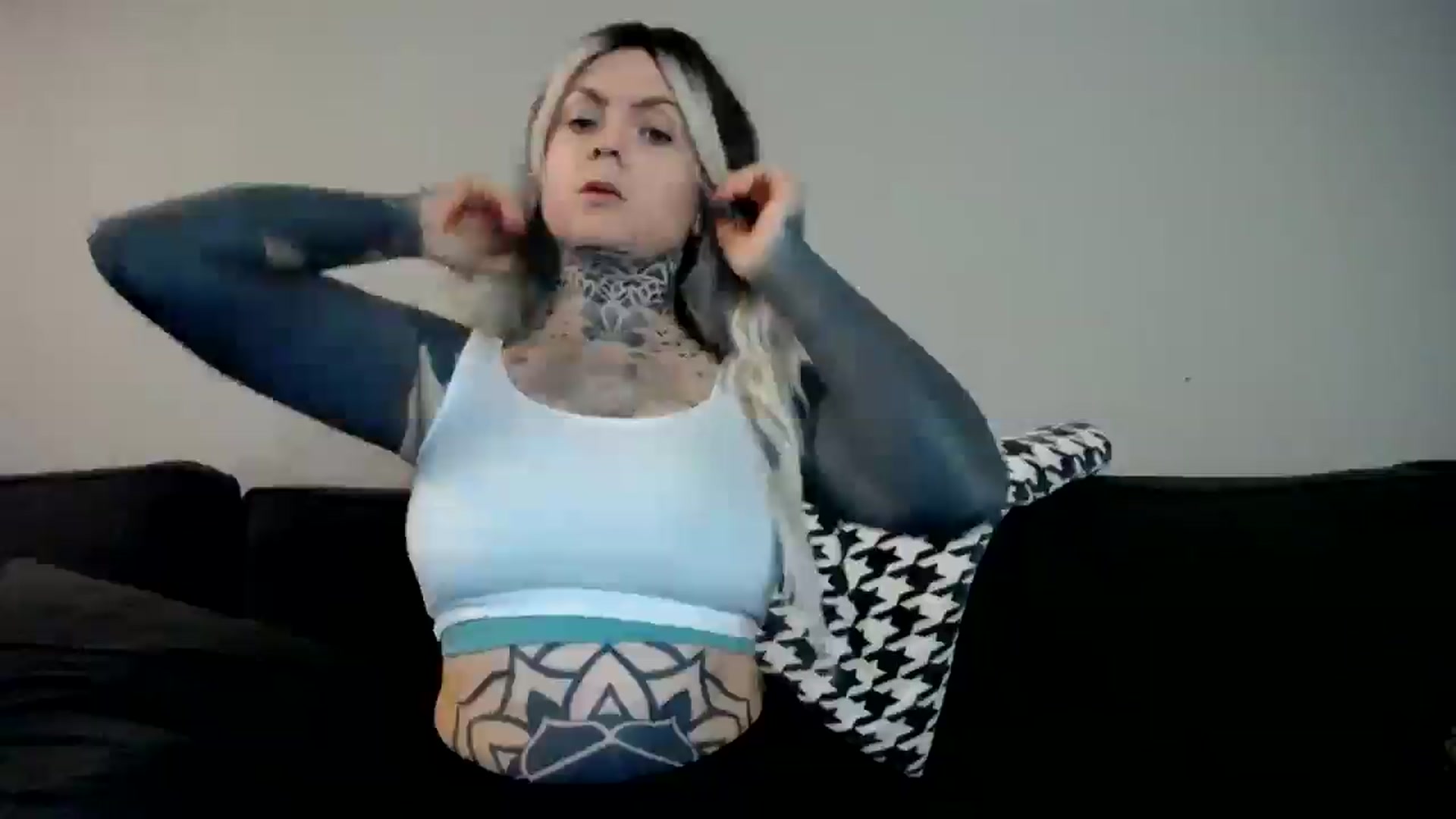 Gallery image thumbnail from ViVerdure's myfreecams stream on, 01/26/2025, 16:36 image 11 of 20