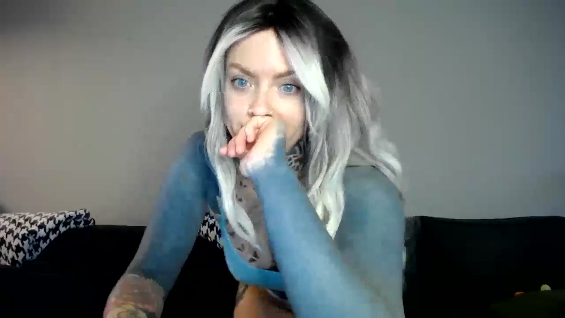 Gallery image thumbnail from ViVerdure's myfreecams stream on, 02/16/2025, 17:32 image 4 of 20