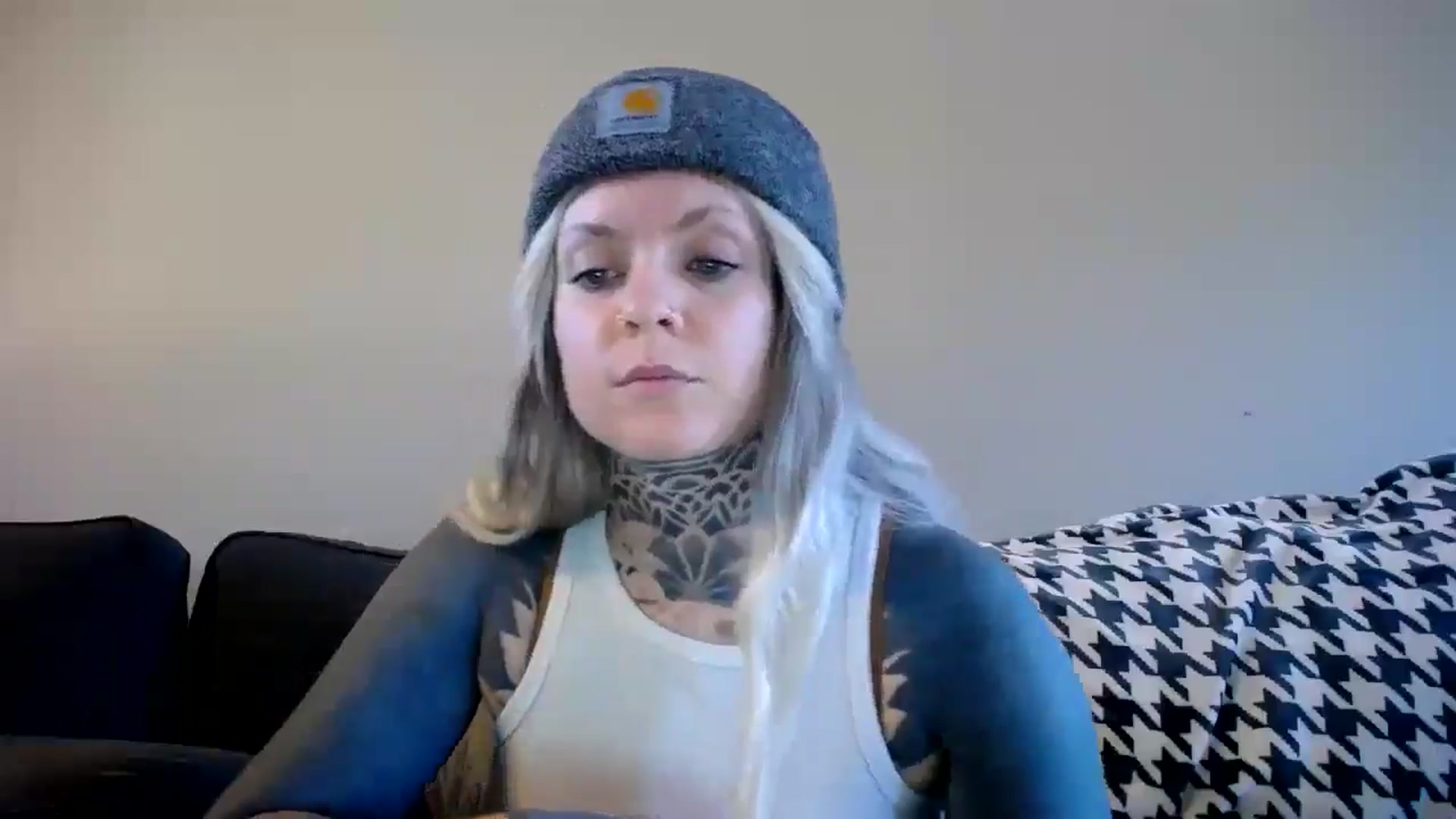 Gallery image thumbnail from ViVerdure's myfreecams stream on, 04/13/2025, 16:02 image 16 of 20