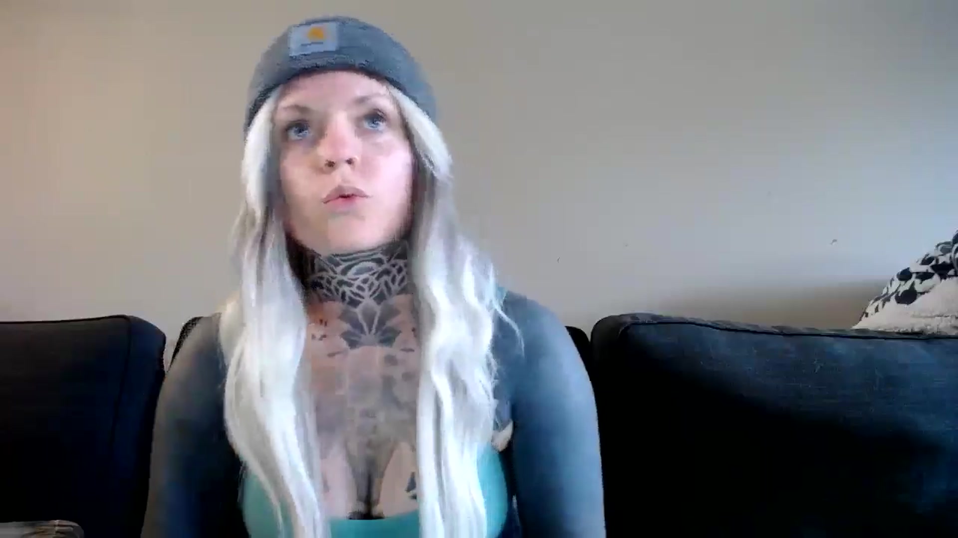 Gallery image thumbnail from ViVerdure's myfreecams stream on, 04/21/2025, 24:32 image 16 of 20