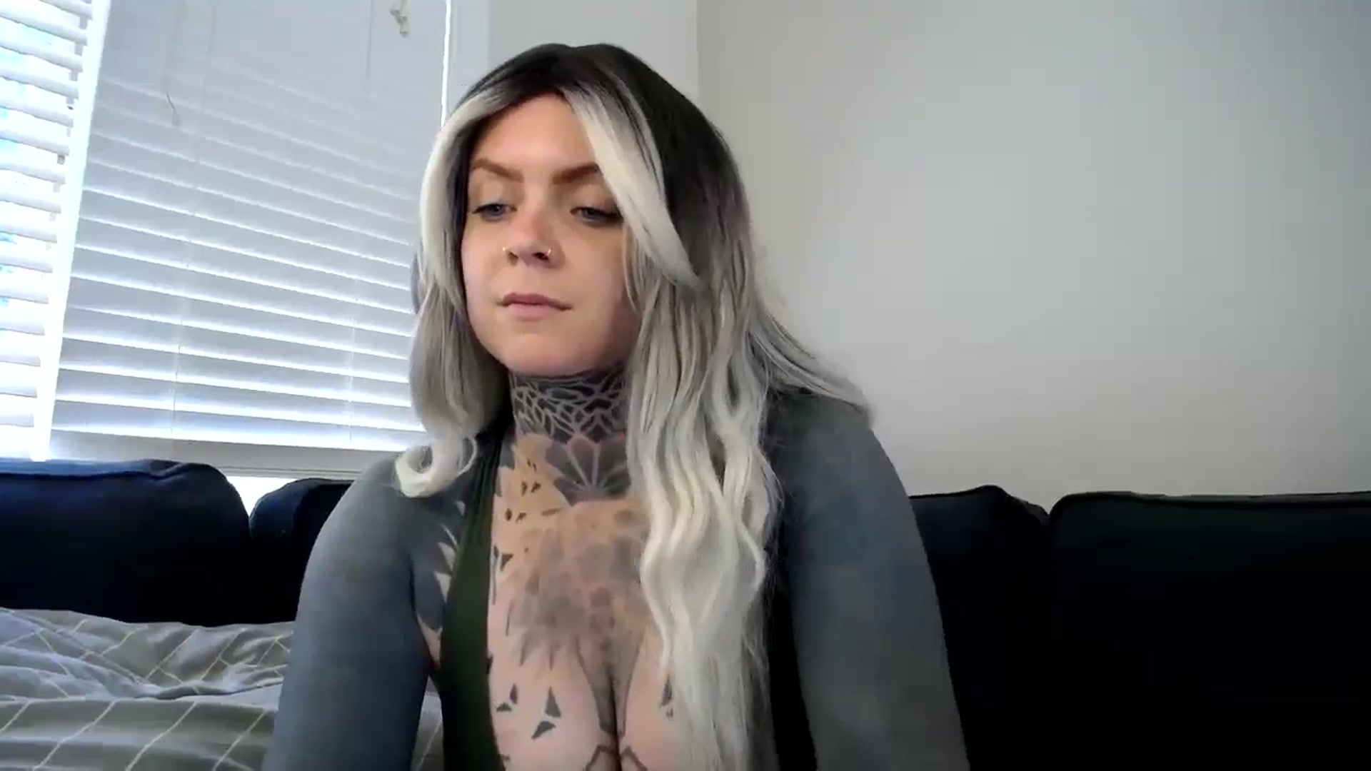 Gallery image thumbnail from ViVerdure's myfreecams stream on, 08/10/2025, 21:02 image 8 of 20