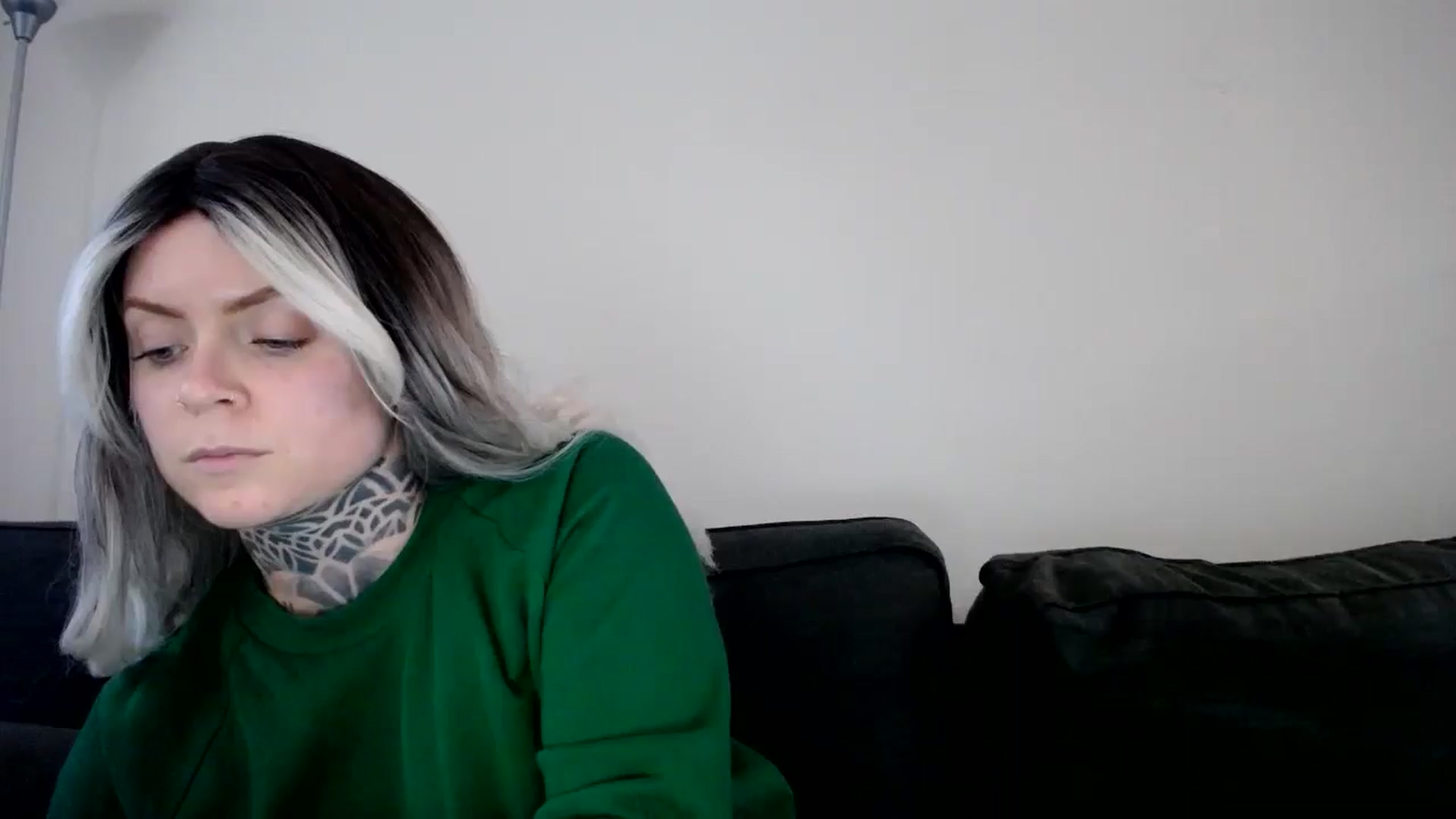 Gallery image thumbnail from ViVerdure's myfreecams stream on, 10/27/2025, 24:35 image 15 of 20