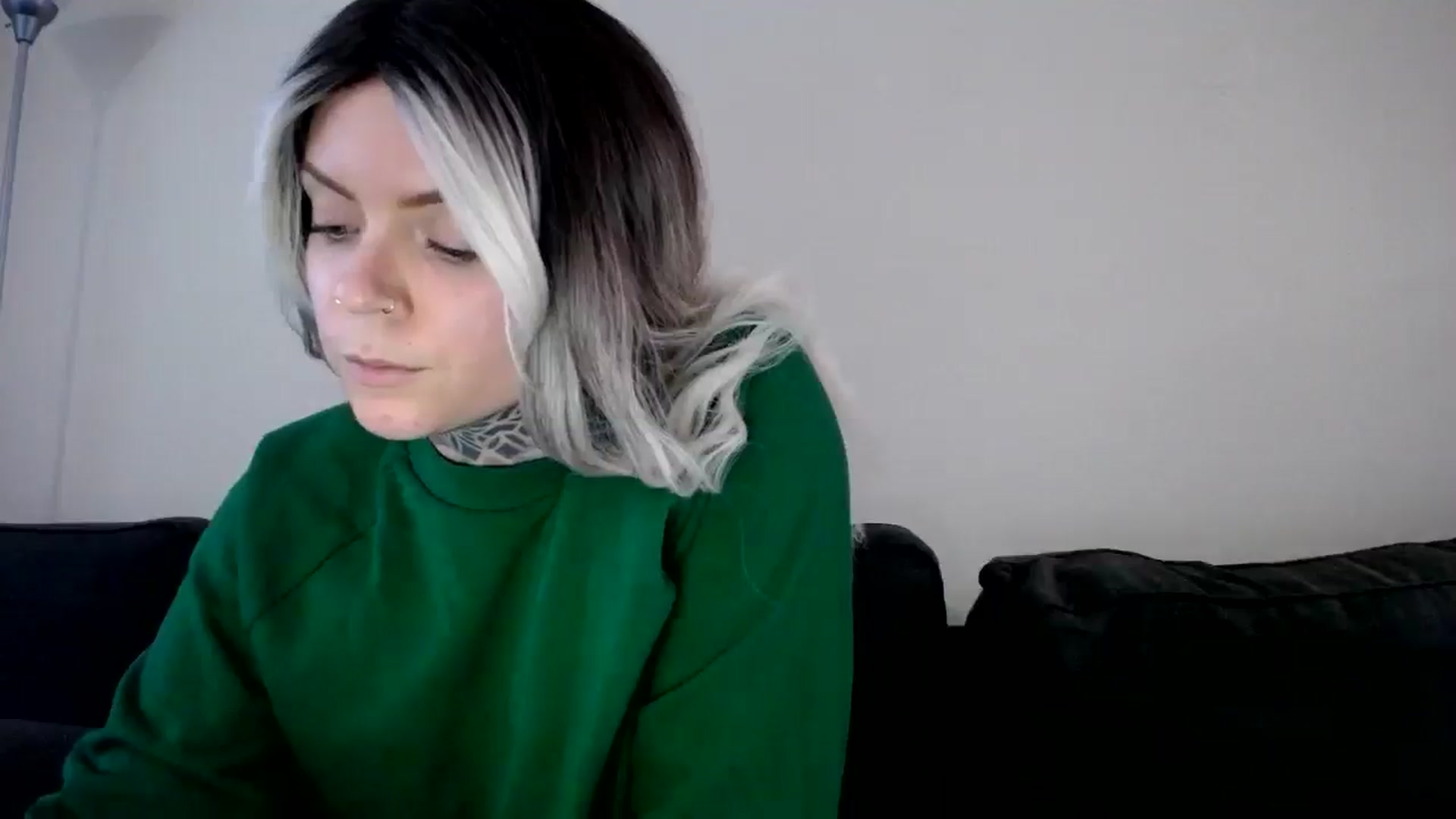 Gallery image thumbnail from ViVerdure's myfreecams stream on, 10/27/2025, 24:35 image 2 of 20