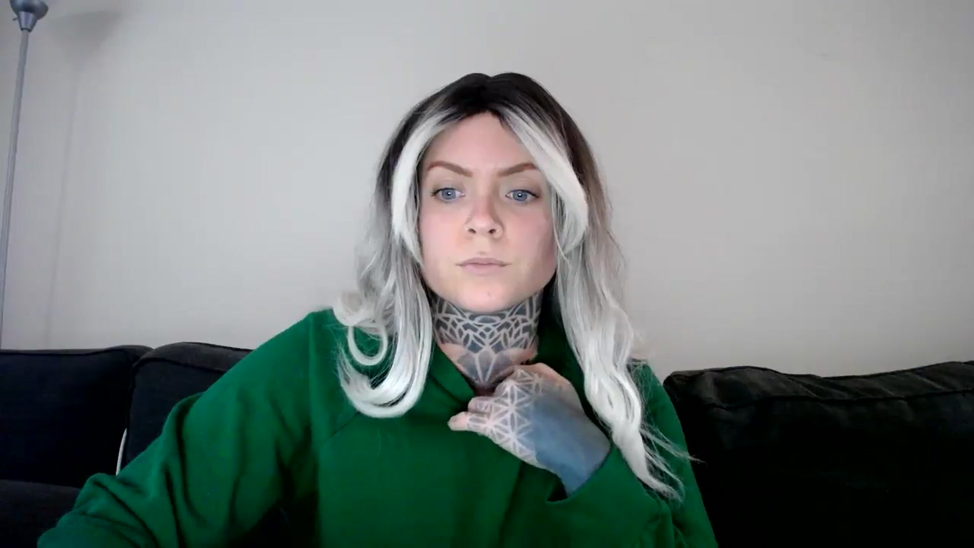 Gallery image thumbnail from ViVerdure's myfreecams stream on, 10/27/2025, 24:35 image 18 of 20