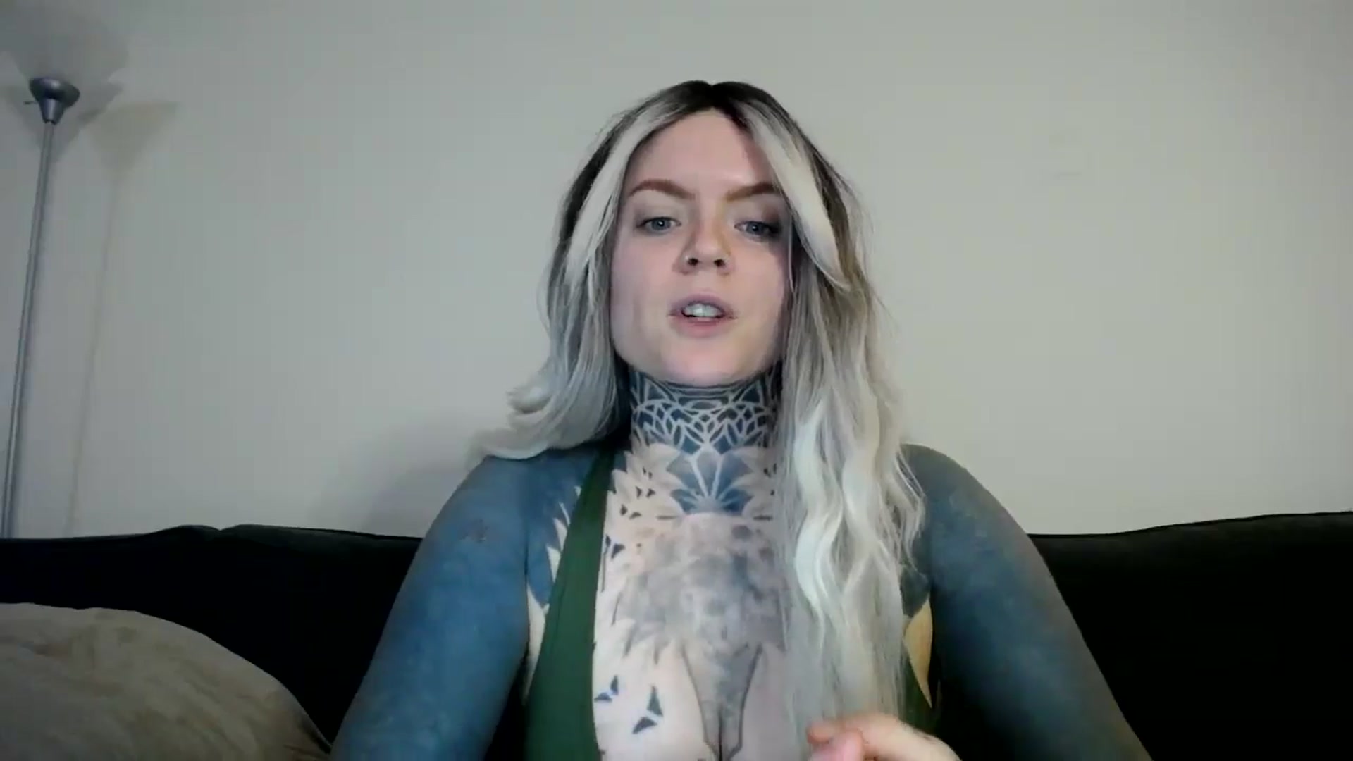 Gallery image thumbnail from ViVerdure's myfreecams stream on, 12/29/2025, 02:16 image 14 of 20
