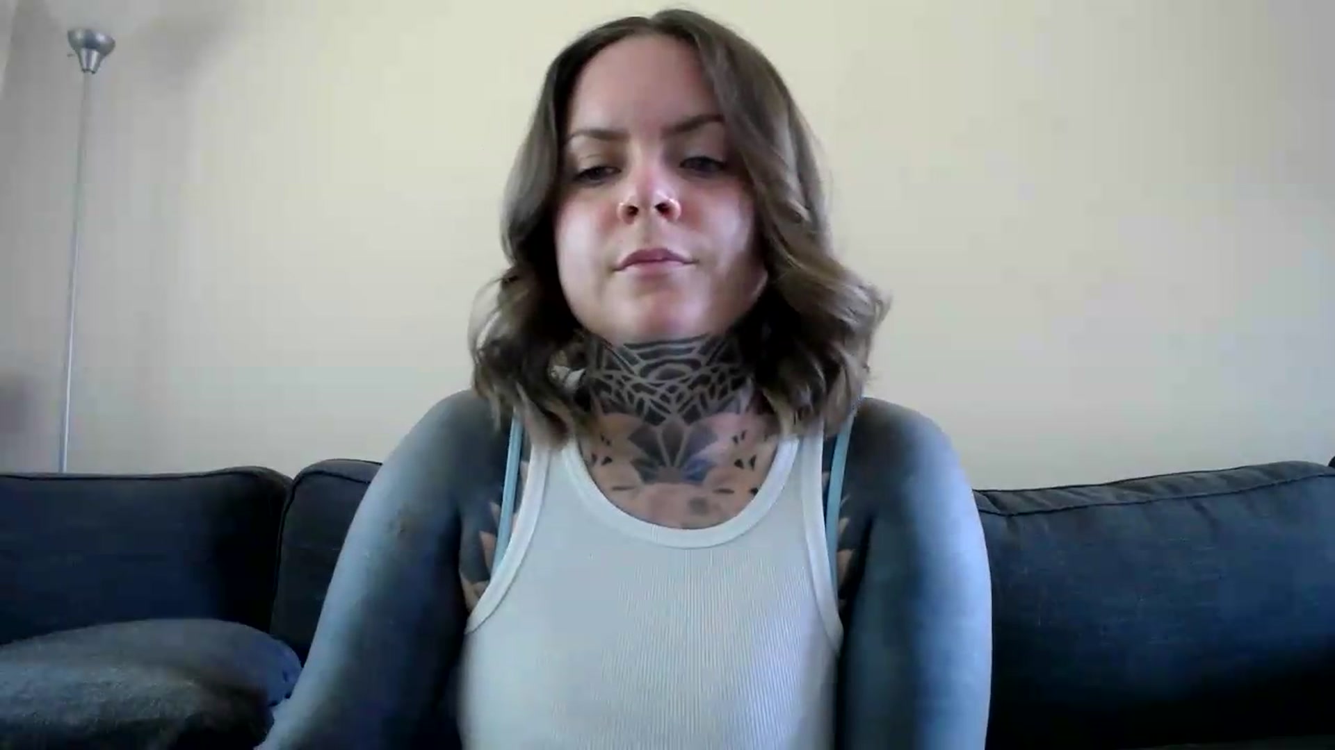 Gallery image thumbnail from ViVerdure's myfreecams stream on, 06/01/2026, 01:55 image 12 of 20