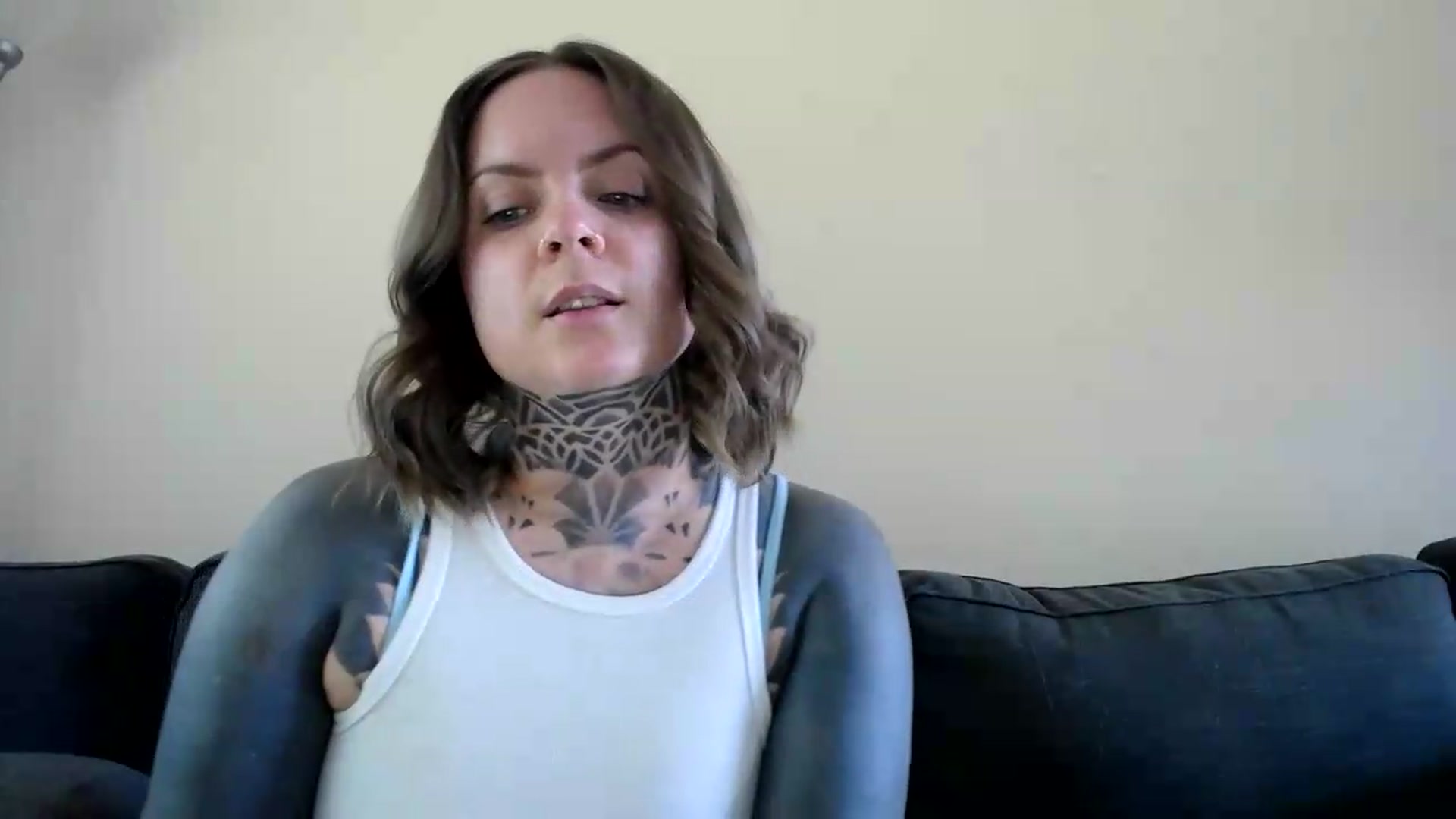 Gallery image thumbnail from ViVerdure's myfreecams stream on, 06/01/2026, 01:55 image 6 of 20