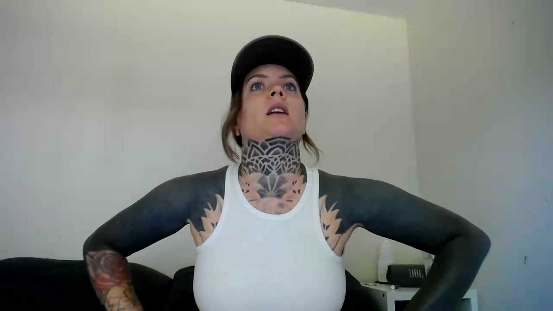 Gallery image thumbnail from ViVerdure's myfreecams stream on, 06/14/2026, 01:46 image 7 of 20
