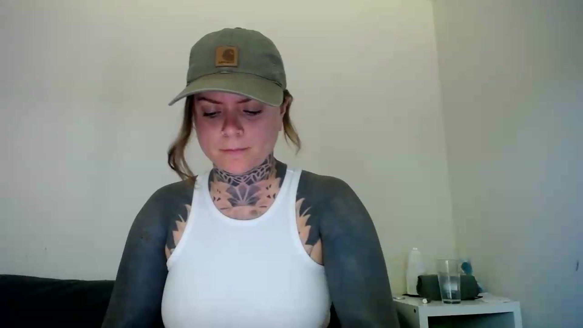 Gallery image thumbnail from ViVerdure's myfreecams stream on, 06/14/2026, 01:46 image 11 of 20
