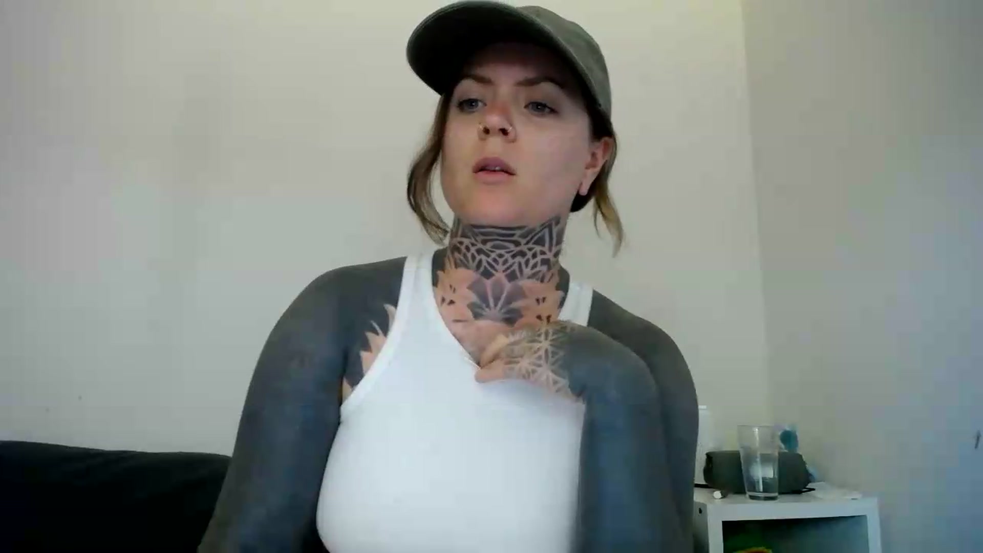 Gallery image thumbnail from ViVerdure's myfreecams stream on, 06/14/2026, 01:46 image 13 of 20