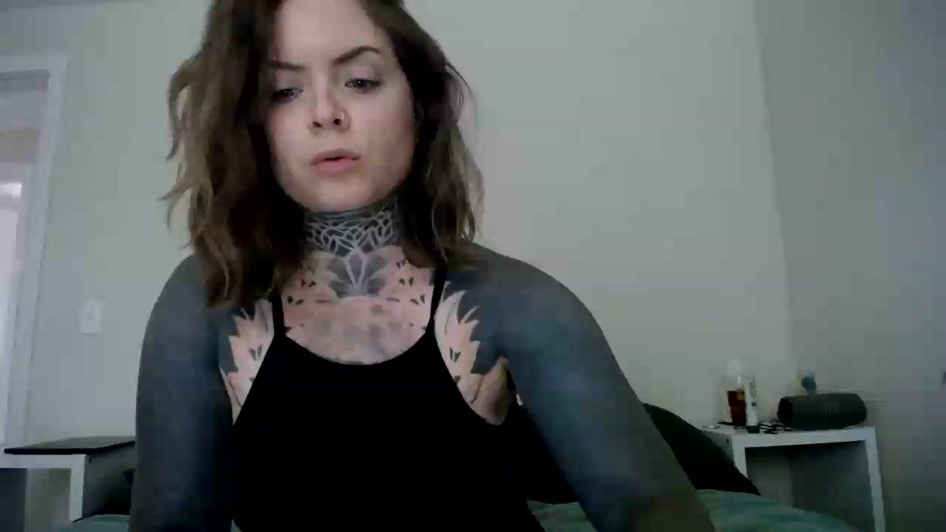 Gallery image thumbnail from ViVerdure's myfreecams stream on, 06/20/2026, 20:01 image 1 of 20