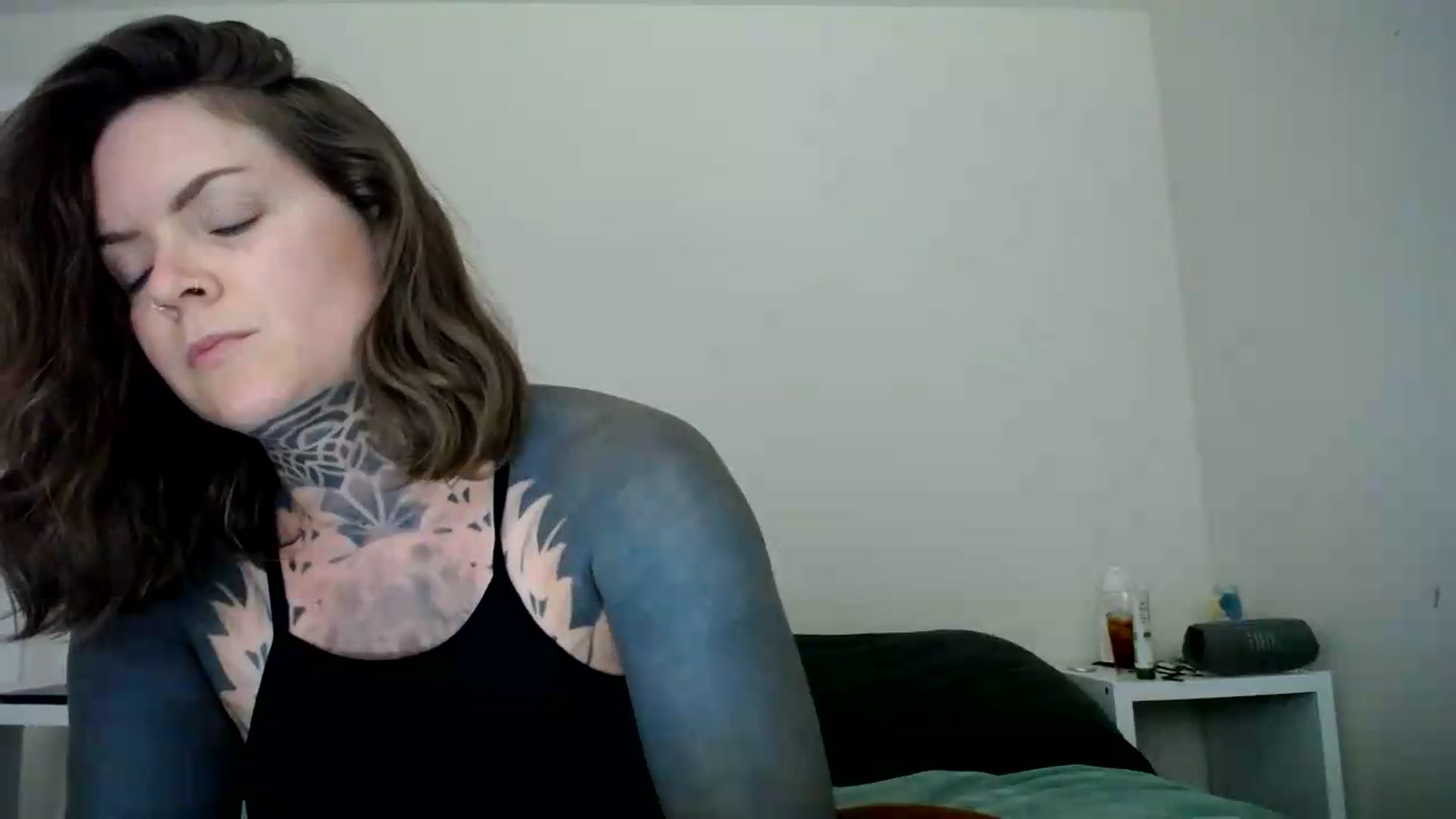 Gallery image thumbnail from ViVerdure's myfreecams stream on, 06/20/2026, 20:01 image 4 of 20
