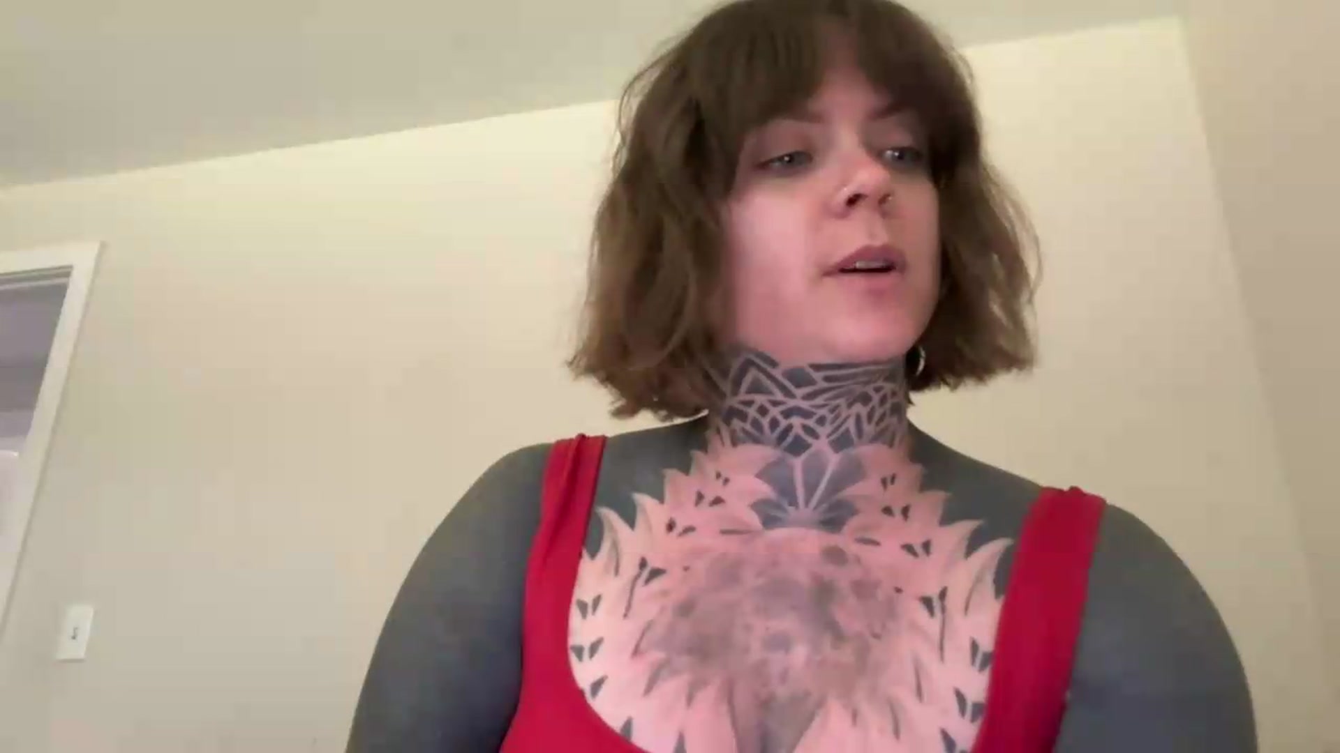 Gallery image thumbnail from ViVerdure's myfreecams stream on, 06/22/2026, 01:26 image 6 of 20