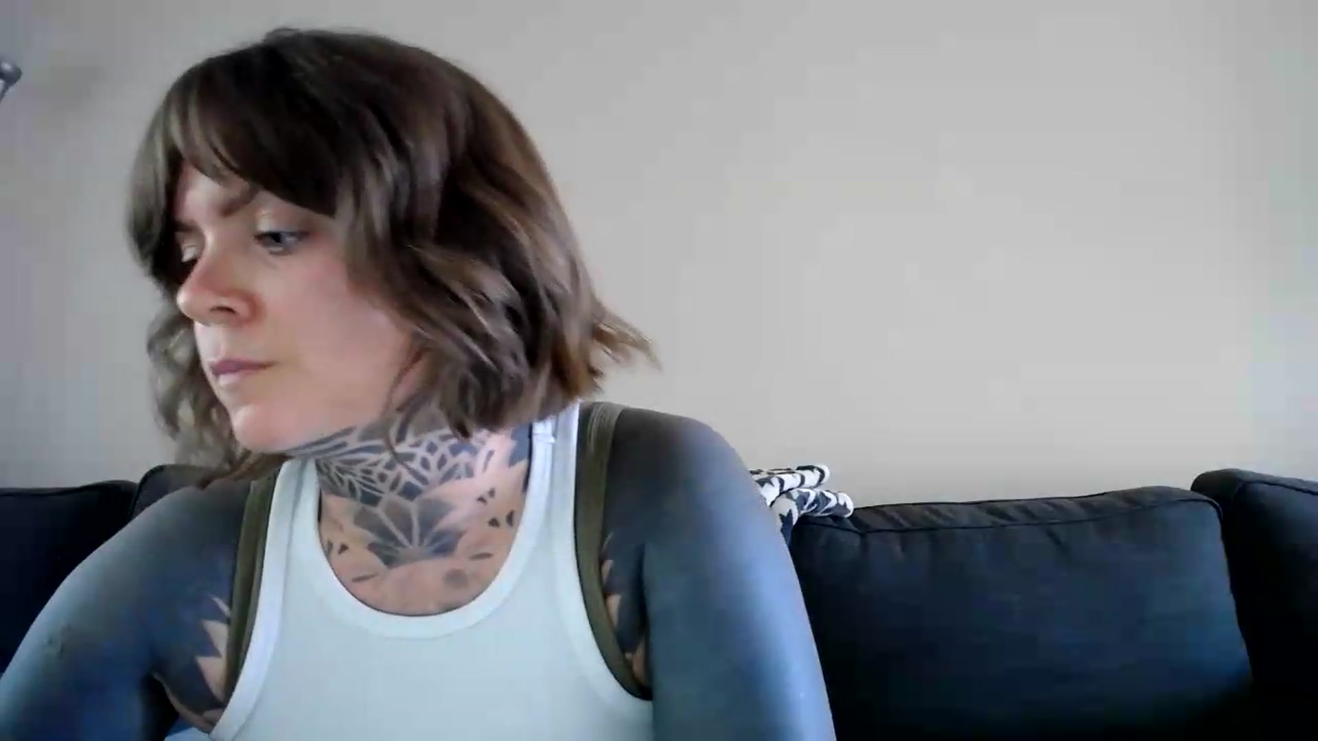 Gallery image thumbnail from ViVerdure's myfreecams stream on, 06/25/2026, 03:24 image 11 of 20