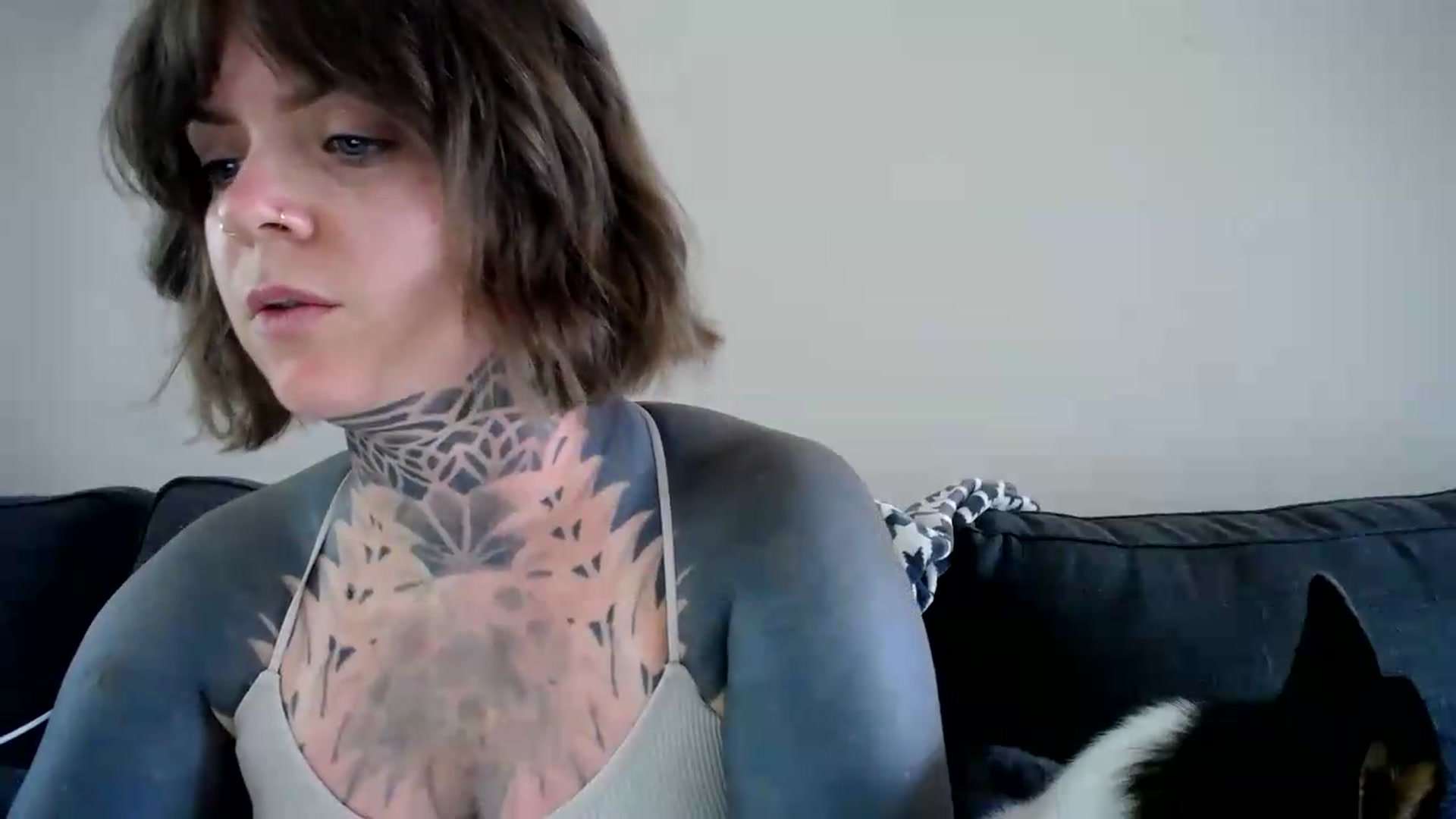 Gallery image thumbnail from ViVerdure's myfreecams stream on, 06/28/2026, 02:16 image 18 of 20