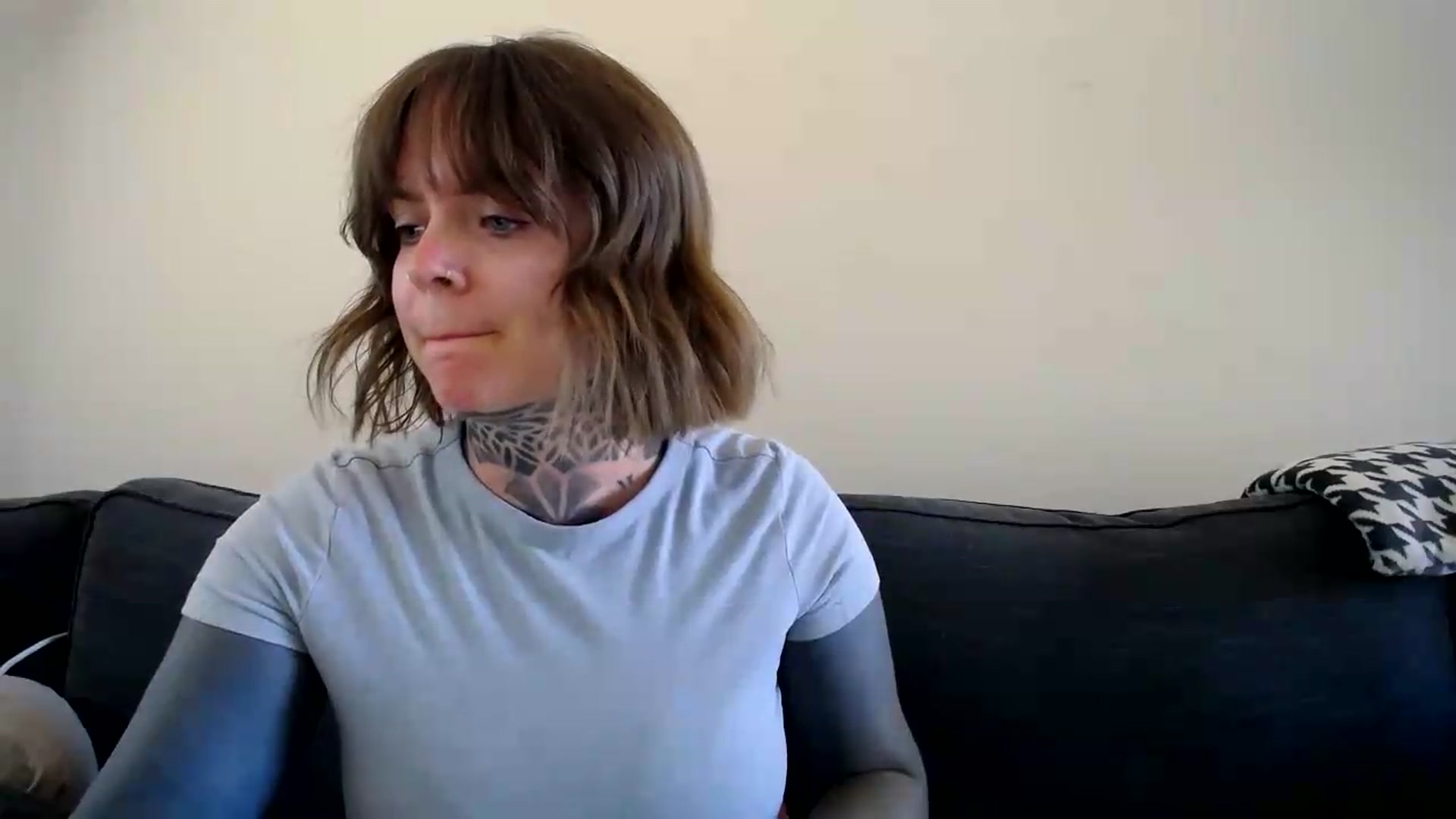 Gallery image thumbnail from ViVerdure's myfreecams stream on, 07/12/2026, 21:56 image 14 of 20