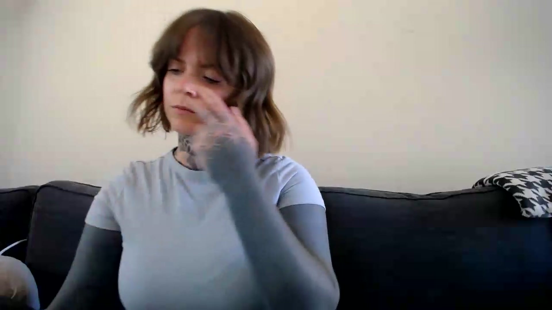 Gallery image thumbnail from ViVerdure's myfreecams stream on, 07/12/2026, 21:56 image 10 of 20
