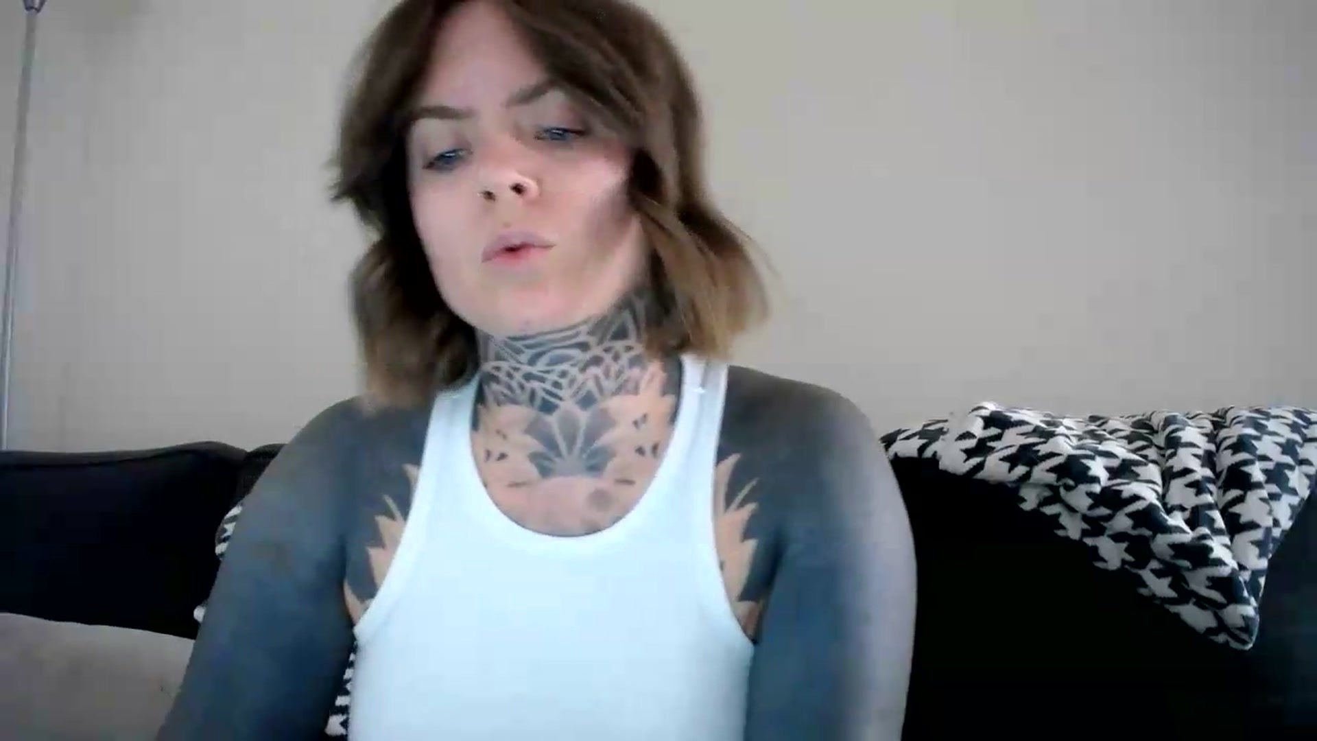 Gallery image thumbnail from ViVerdure's myfreecams stream on, 08/06/2026, 02:02 image 18 of 20