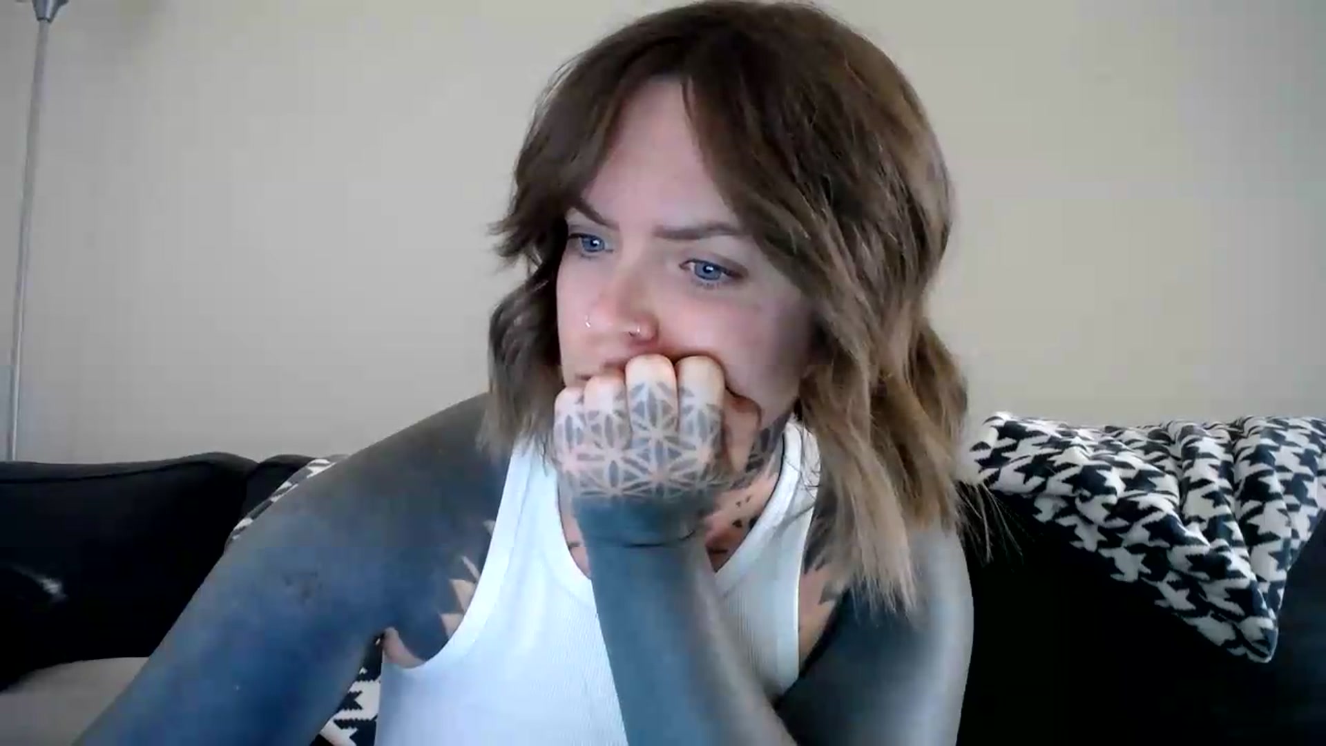 Gallery image thumbnail from ViVerdure's myfreecams stream on, 08/06/2026, 02:02 image 15 of 20