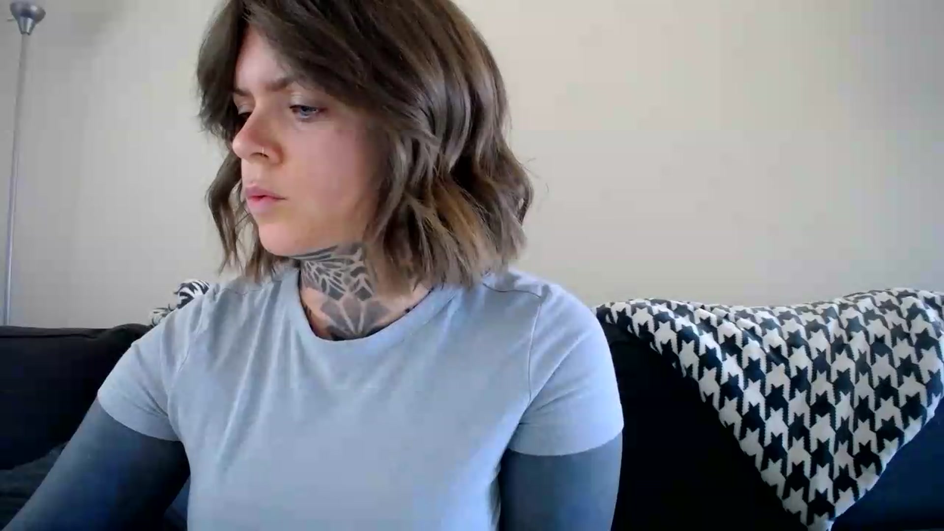 Gallery image thumbnail from ViVerdure's myfreecams stream on, 08/08/2026, 01:32 image 17 of 20