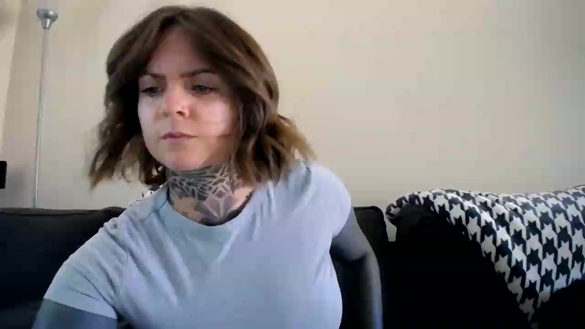 Gallery image thumbnail from ViVerdure's myfreecams stream on, 08/08/2026, 01:32 image 1 of 20