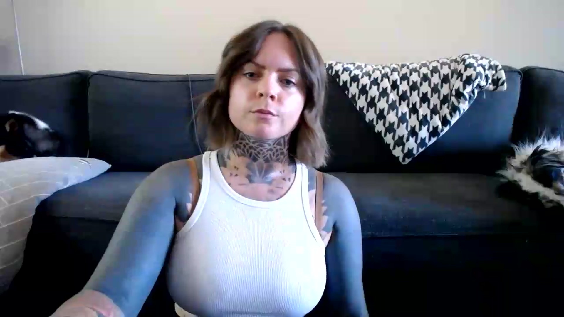 Gallery image thumbnail from ViVerdure's myfreecams stream on, 08/09/2026, 02:03 image 19 of 20