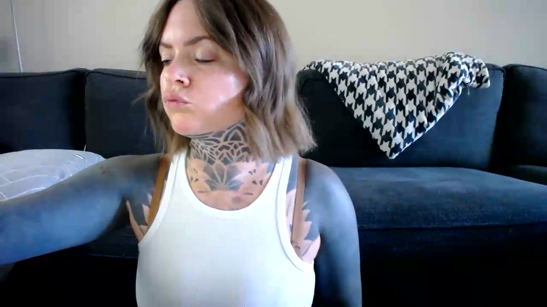 Gallery image thumbnail from ViVerdure's myfreecams stream on, 08/09/2026, 02:03 image 20 of 20