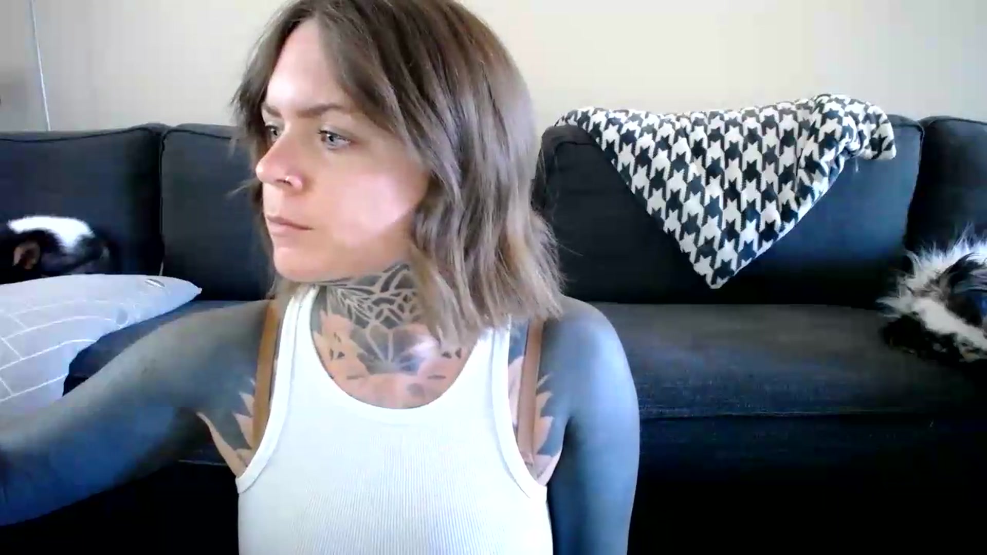 Gallery image thumbnail from ViVerdure's myfreecams stream on, 08/09/2026, 02:03 image 18 of 20