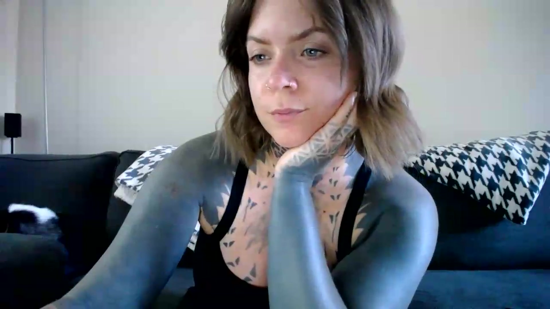Gallery image thumbnail from ViVerdure's myfreecams stream on, 08/10/2026, 02:01 image 15 of 20