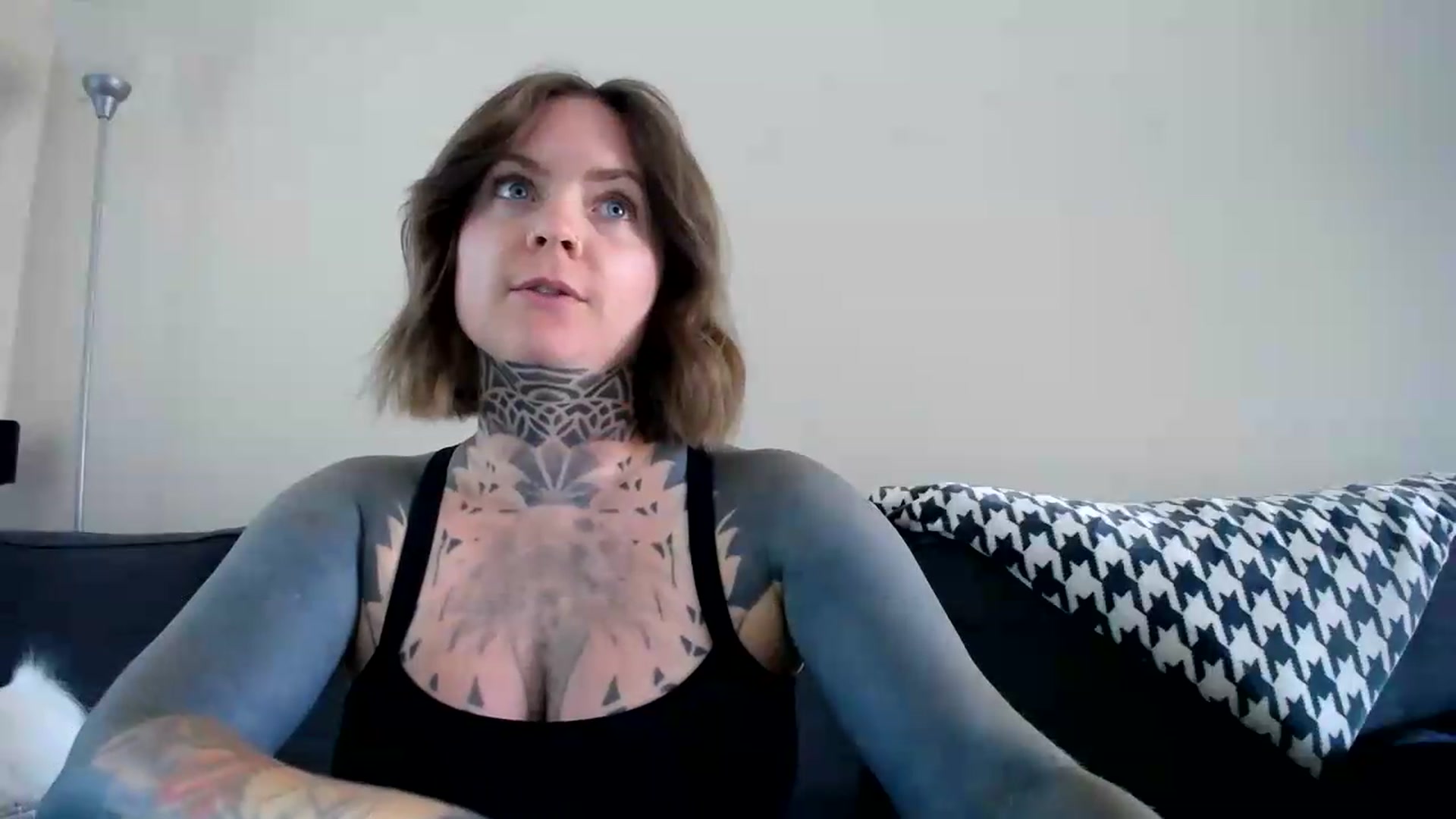 Gallery image thumbnail from ViVerdure's myfreecams stream on, 08/15/2026, 23:52 image 10 of 20
