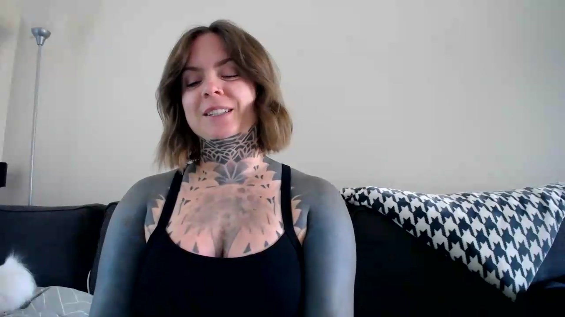 Gallery image thumbnail from ViVerdure's myfreecams stream on, 08/15/2026, 23:52 image 8 of 20