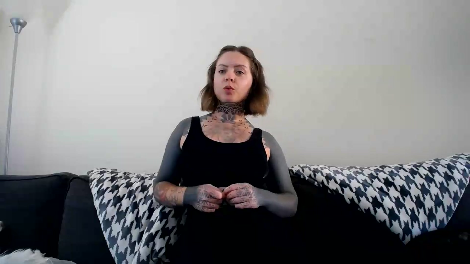 Gallery image thumbnail from ViVerdure's myfreecams stream on, 08/16/2026, 21:16 image 6 of 20