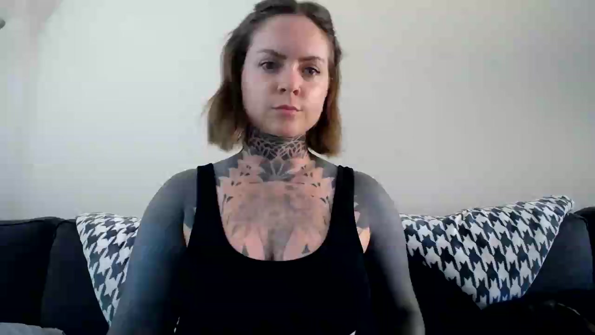 Gallery image thumbnail from ViVerdure's myfreecams stream on, 08/16/2026, 21:16 image 20 of 20