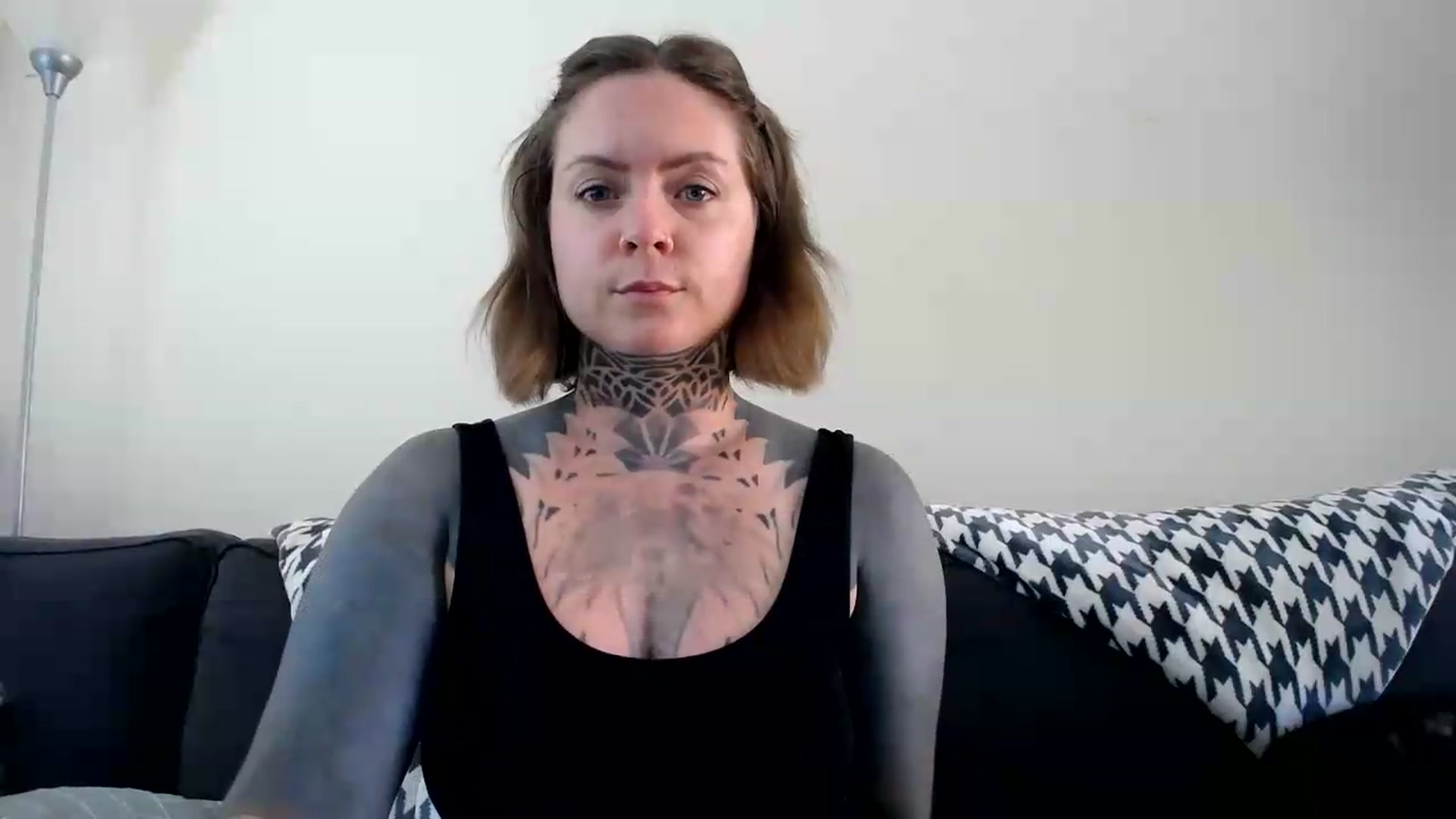Gallery image thumbnail from ViVerdure's myfreecams stream on, 08/16/2026, 21:16 image 4 of 20
