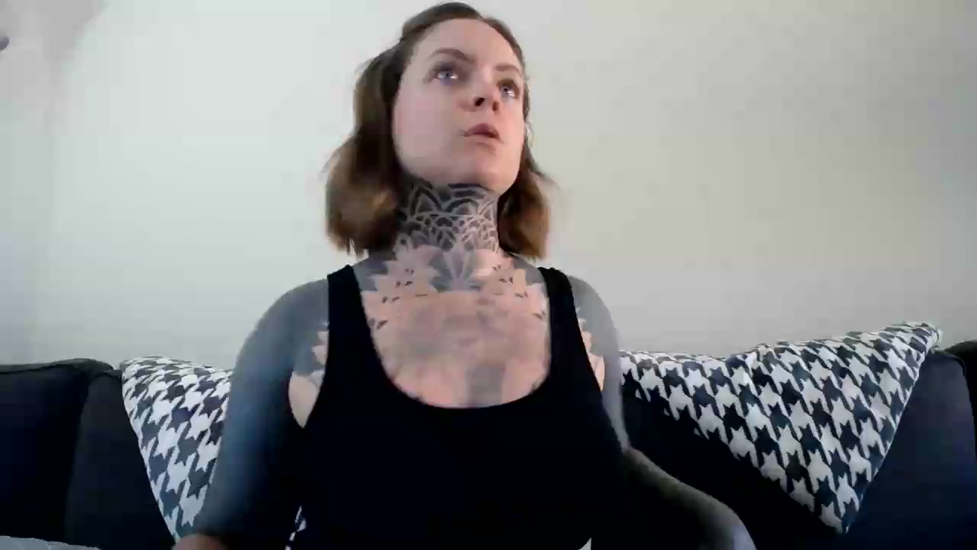 Gallery image thumbnail from ViVerdure's myfreecams stream on, 08/16/2026, 23:01 image 1 of 20