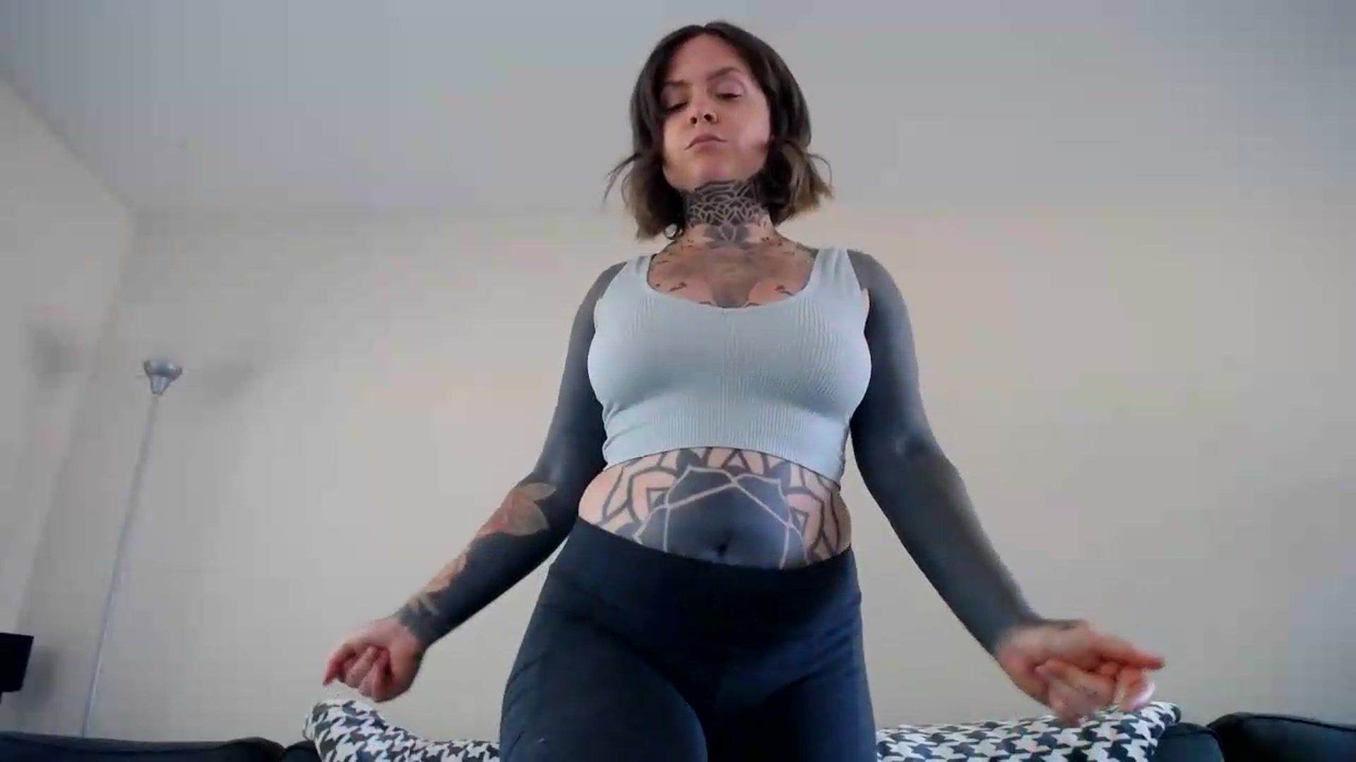 Gallery image thumbnail from ViVerdure's myfreecams stream on, 08/18/2026, 02:01 image 20 of 20