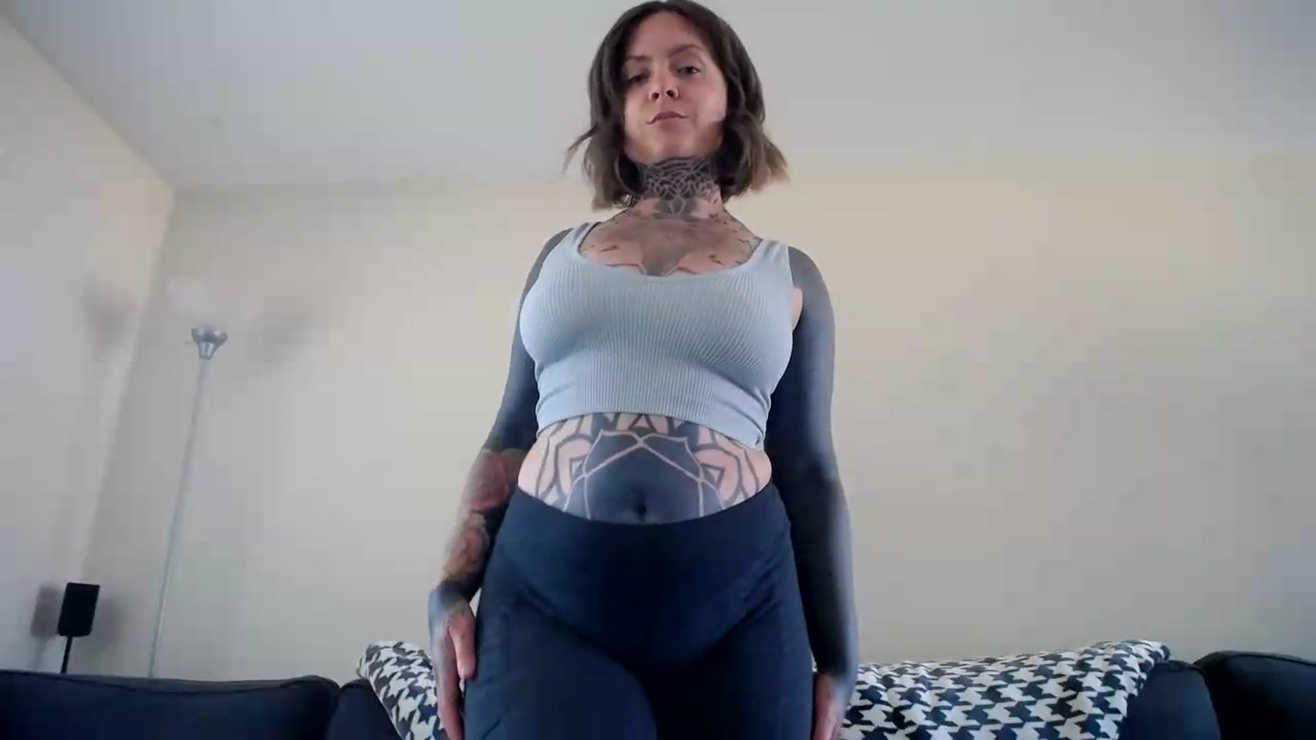 Gallery image thumbnail from ViVerdure's myfreecams stream on, 08/18/2026, 02:01 image 7 of 20