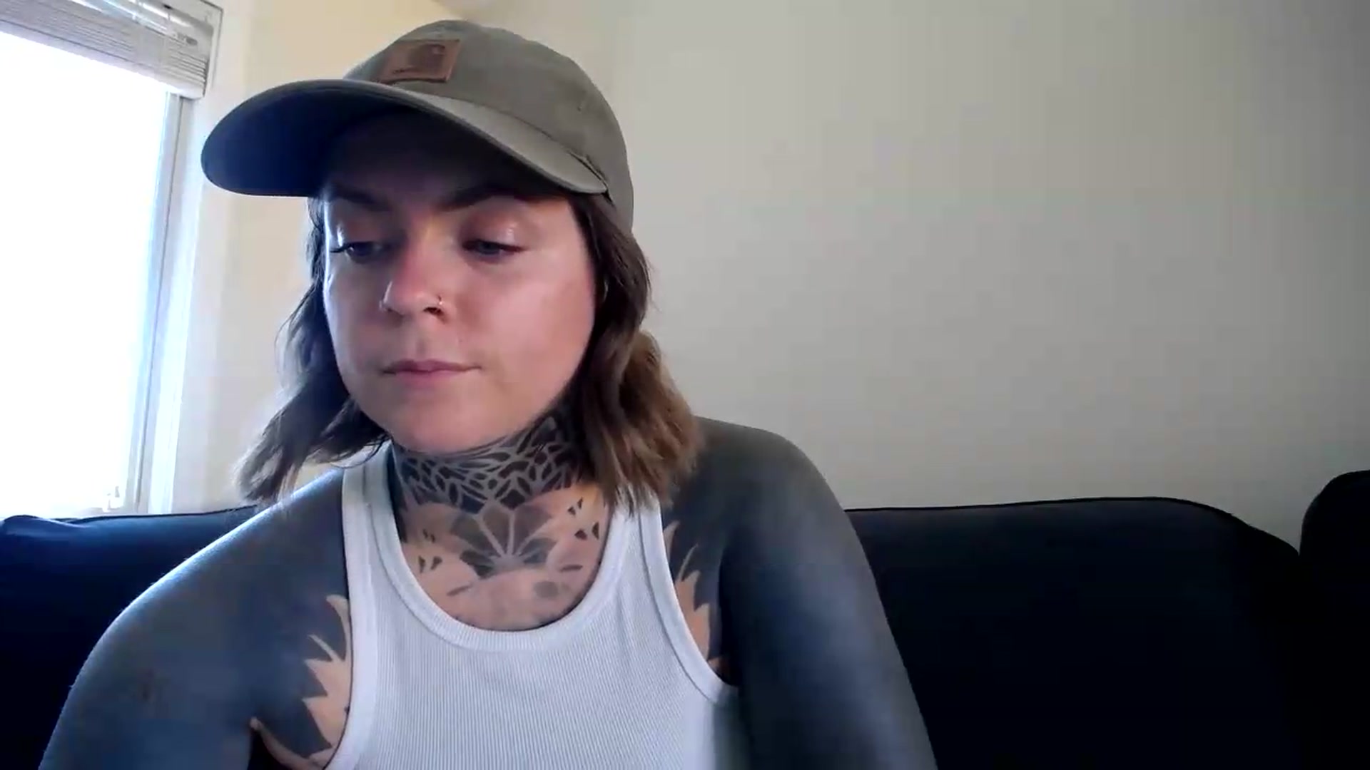 Gallery image thumbnail from ViVerdure's myfreecams stream on, 08/21/2026, 24:20 image 2 of 20