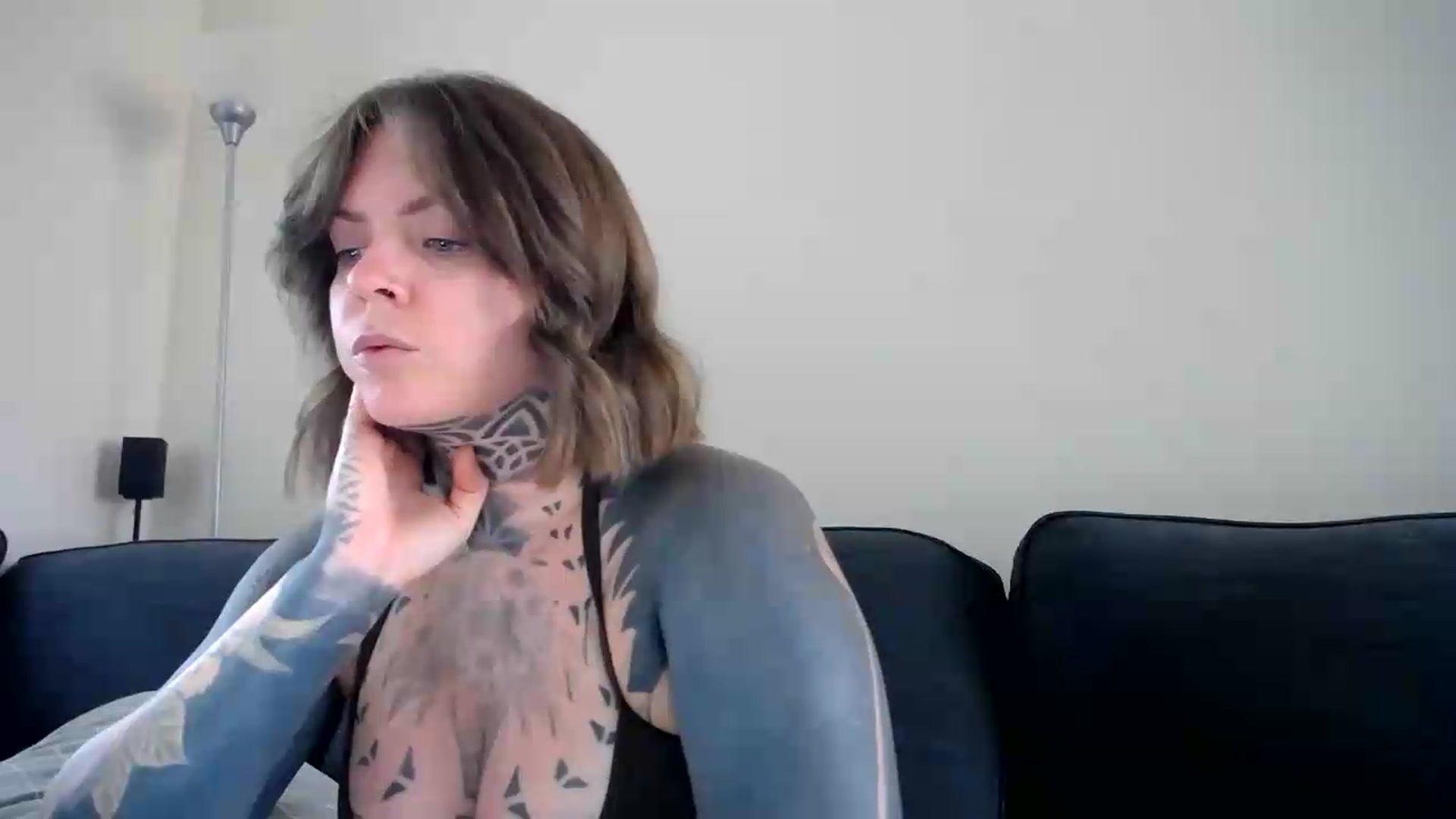 Gallery image thumbnail from ViVerdure's myfreecams stream on, 08/21/2026, 21:01 image 16 of 20