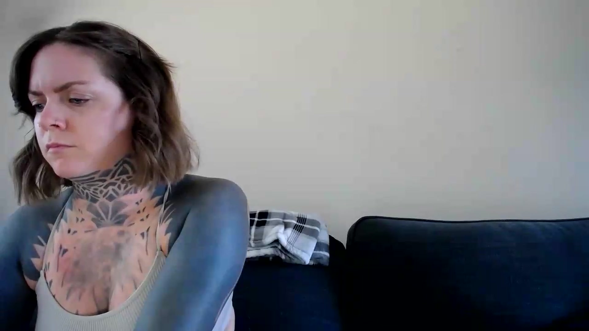 Gallery image thumbnail from ViVerdure's myfreecams stream on, 08/24/2026, 02:29 image 12 of 20