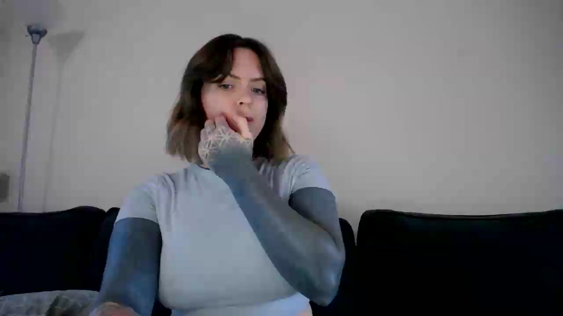 Gallery image thumbnail from ViVerdure's myfreecams stream on, 09/07/2026, 02:32 image 16 of 20