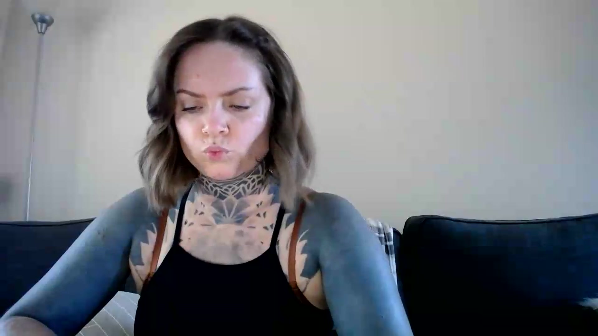 Gallery image thumbnail from ViVerdure's myfreecams stream on, 09/08/2026, 02:53 image 10 of 20