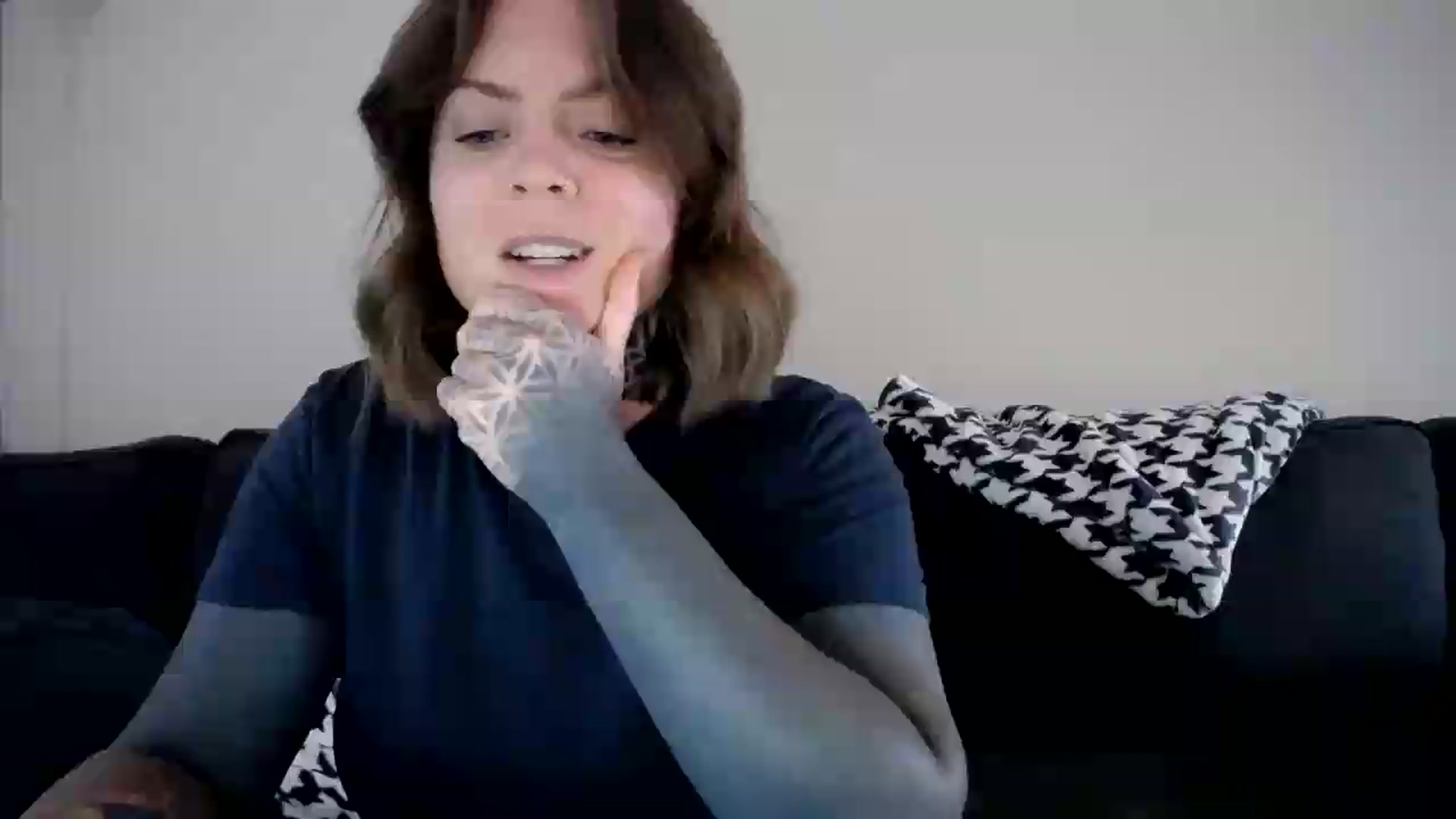 Gallery image thumbnail from ViVerdure's myfreecams stream on, 09/13/2026, 02:02 image 9 of 20