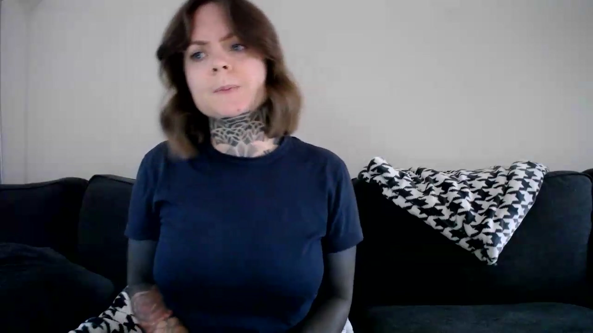Gallery image thumbnail from ViVerdure's myfreecams stream on, 09/13/2026, 02:02 image 8 of 20