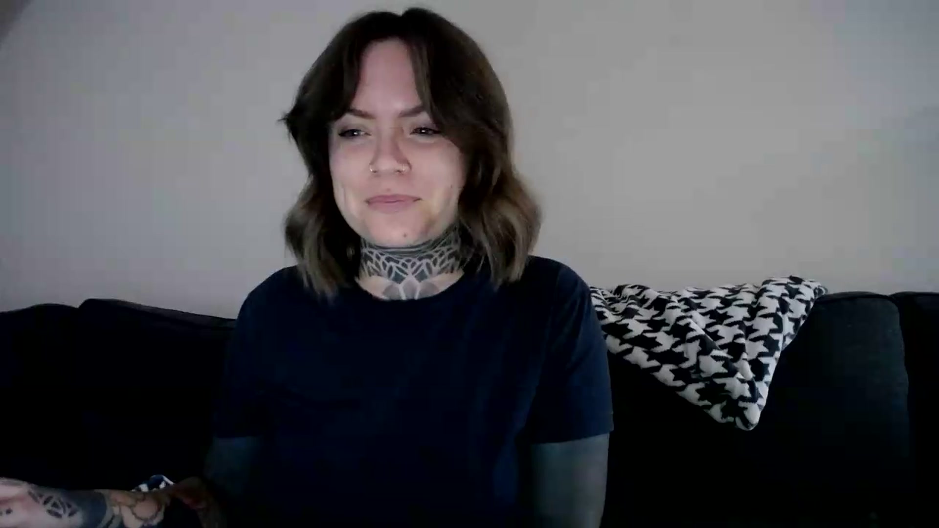 Gallery image thumbnail from ViVerdure's myfreecams stream on, 09/13/2026, 02:02 image 17 of 20