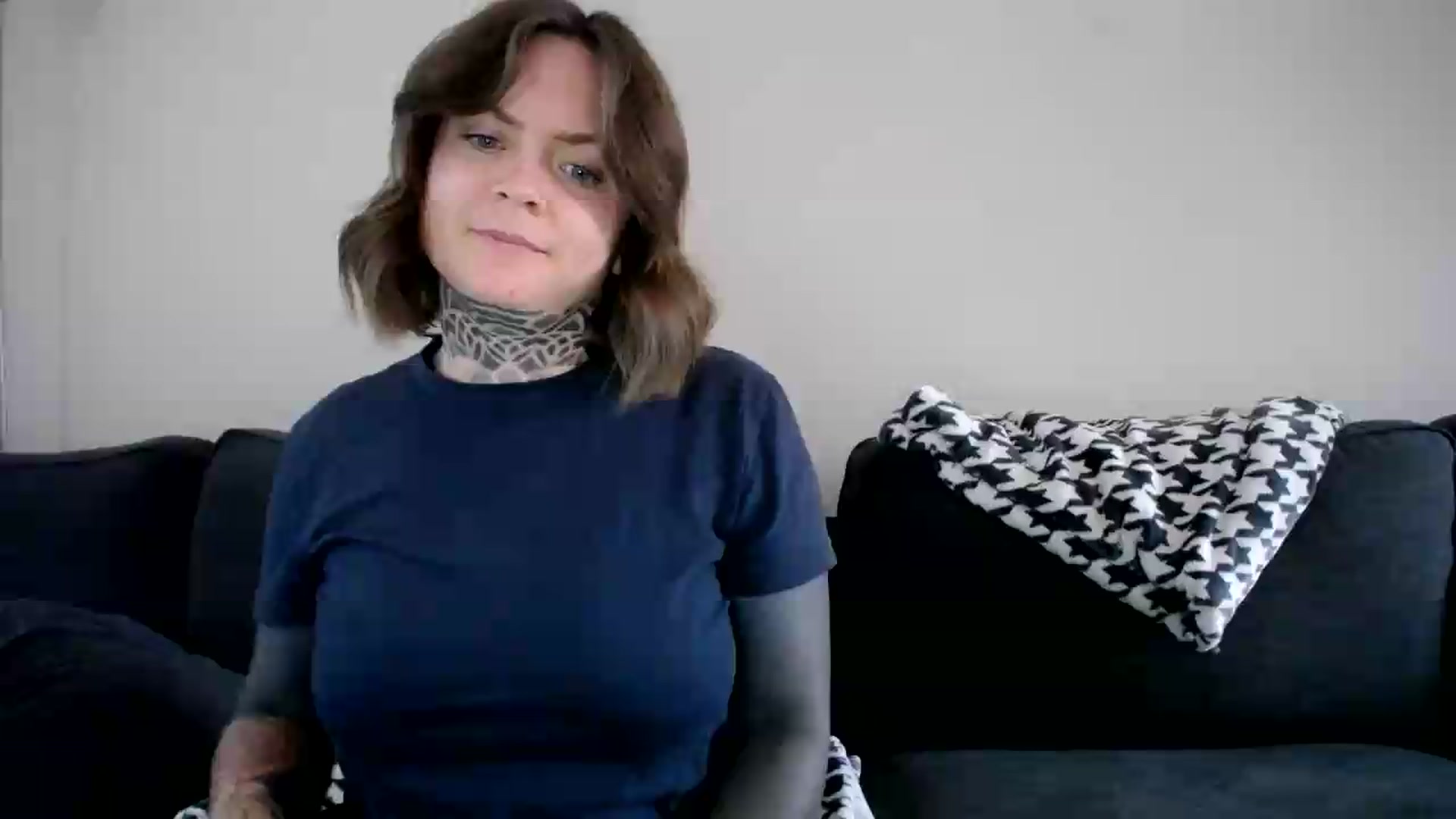 Gallery image thumbnail from ViVerdure's myfreecams stream on, 09/13/2026, 02:02 image 7 of 20