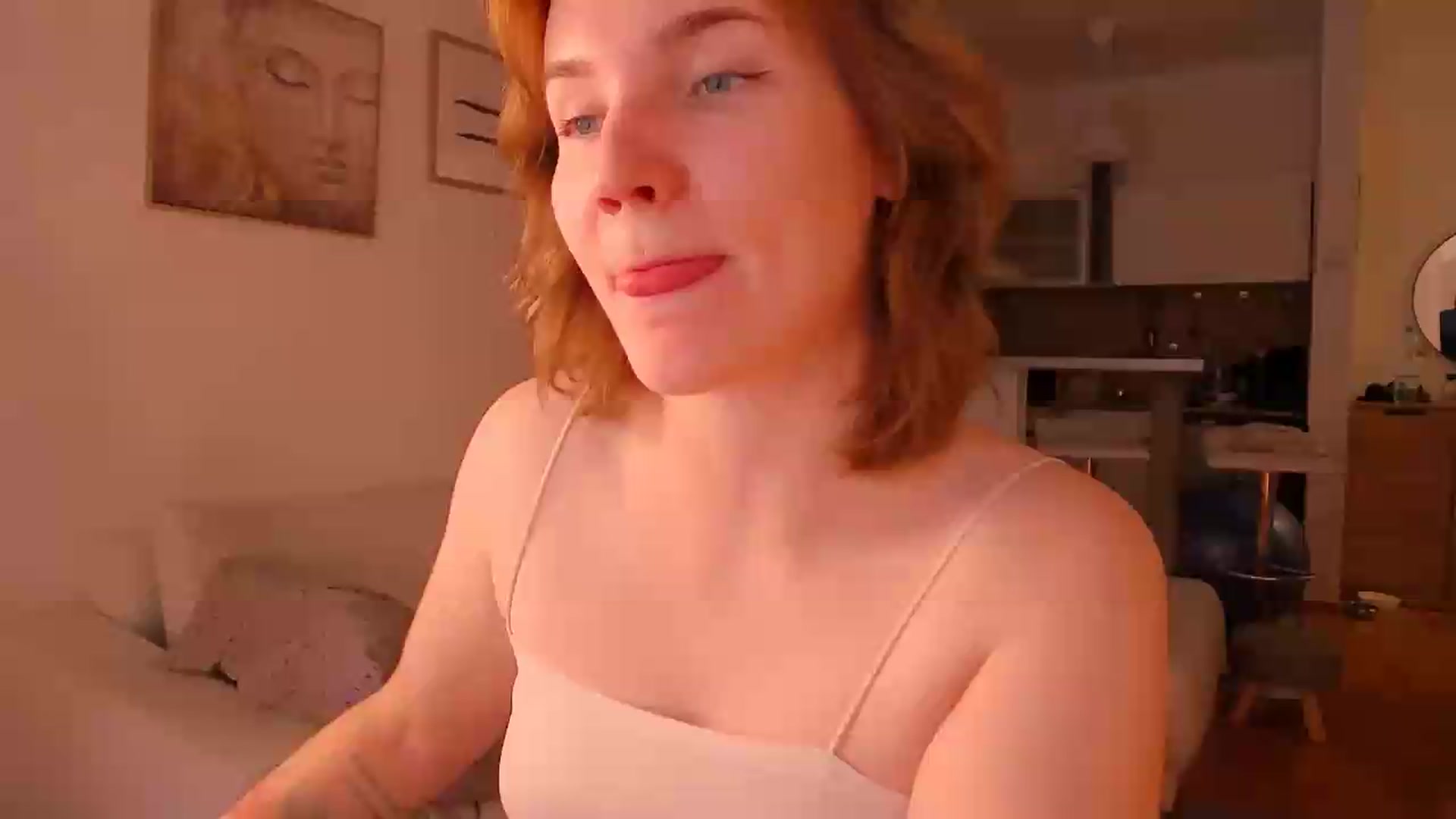 Gallery image thumbnail from Vi_Moore's myfreecams stream on, 09/17/2026, 17:31 image 3 of 20