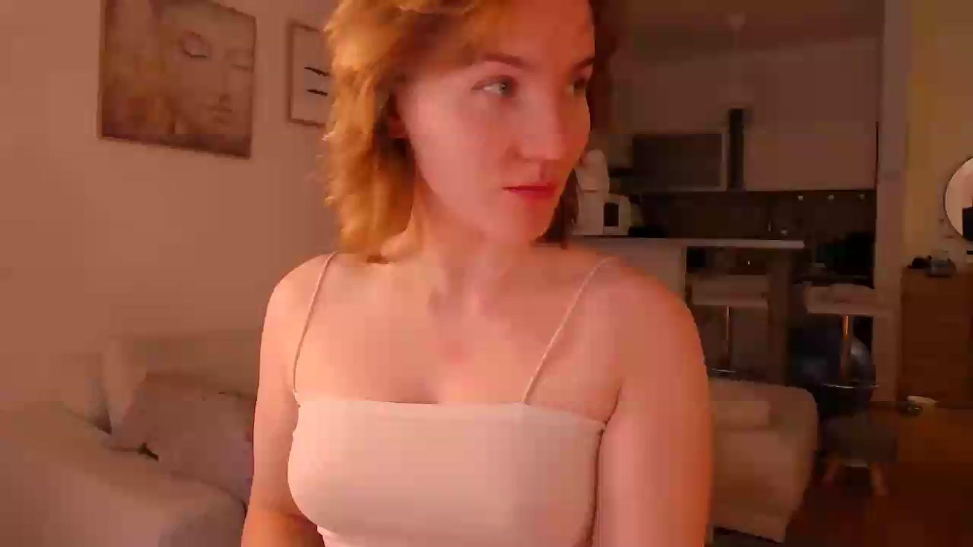 Gallery image thumbnail from Vi_Moore's myfreecams stream on, 09/17/2026, 17:31 image 6 of 20