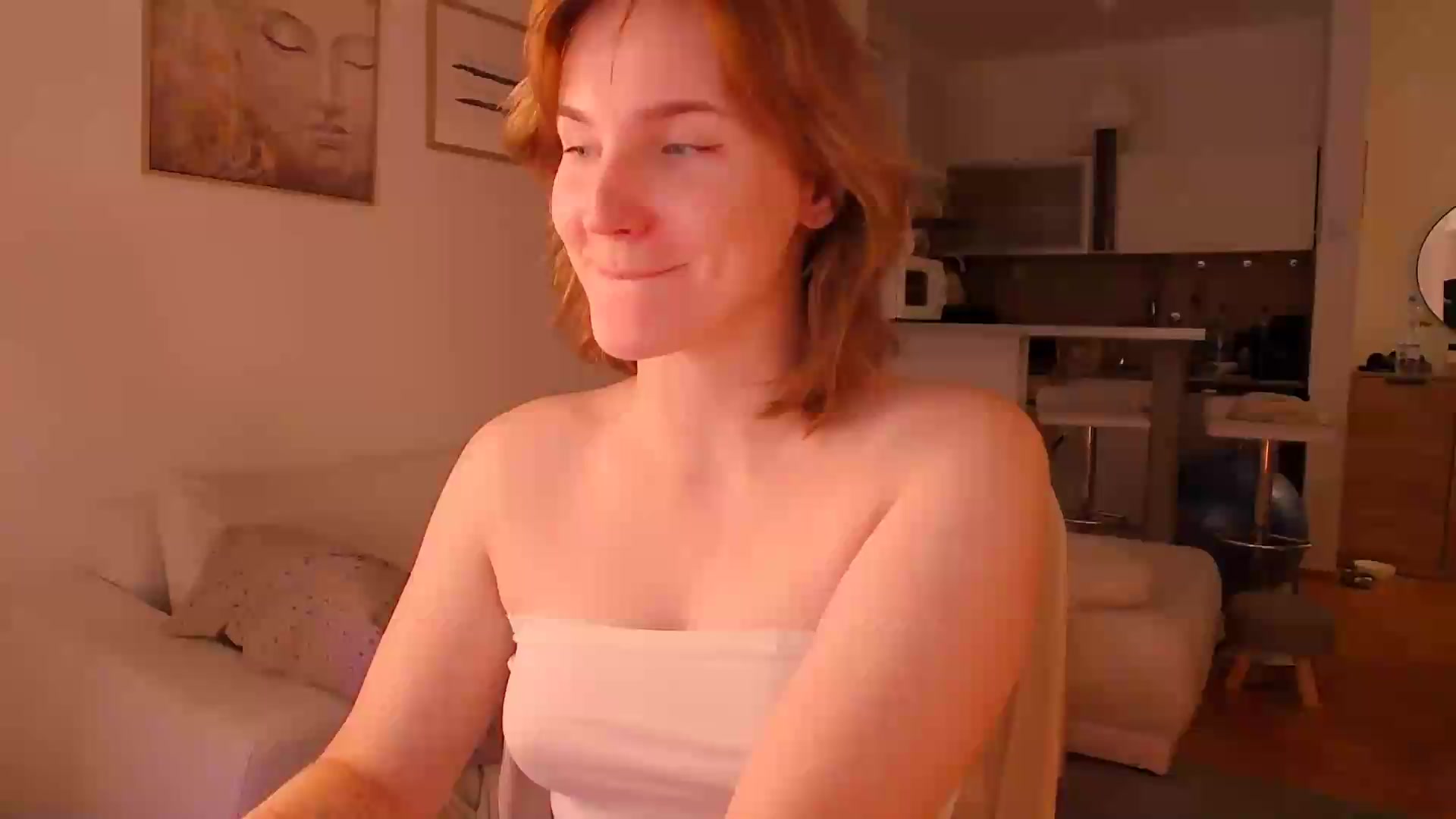 Gallery image thumbnail from Vi_Moore's myfreecams stream on, 09/17/2026, 17:31 image 20 of 20