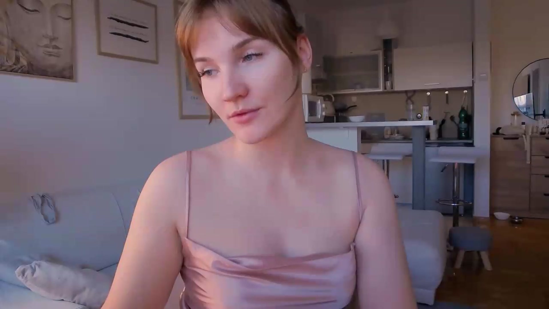 Gallery image thumbnail from Vi_Moore's myfreecams stream on, 09/23/2026, 05:18 image 15 of 20